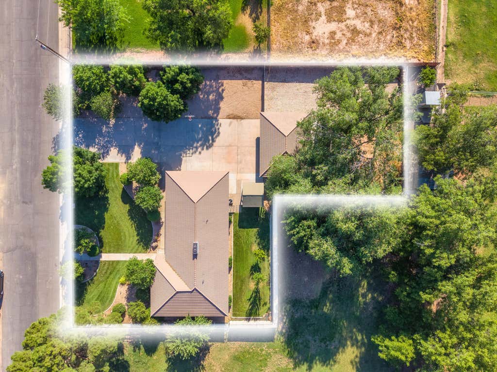 Photo of 192 W 1080 S, Hurricane, UT 84737 (MLS # 26-273502)