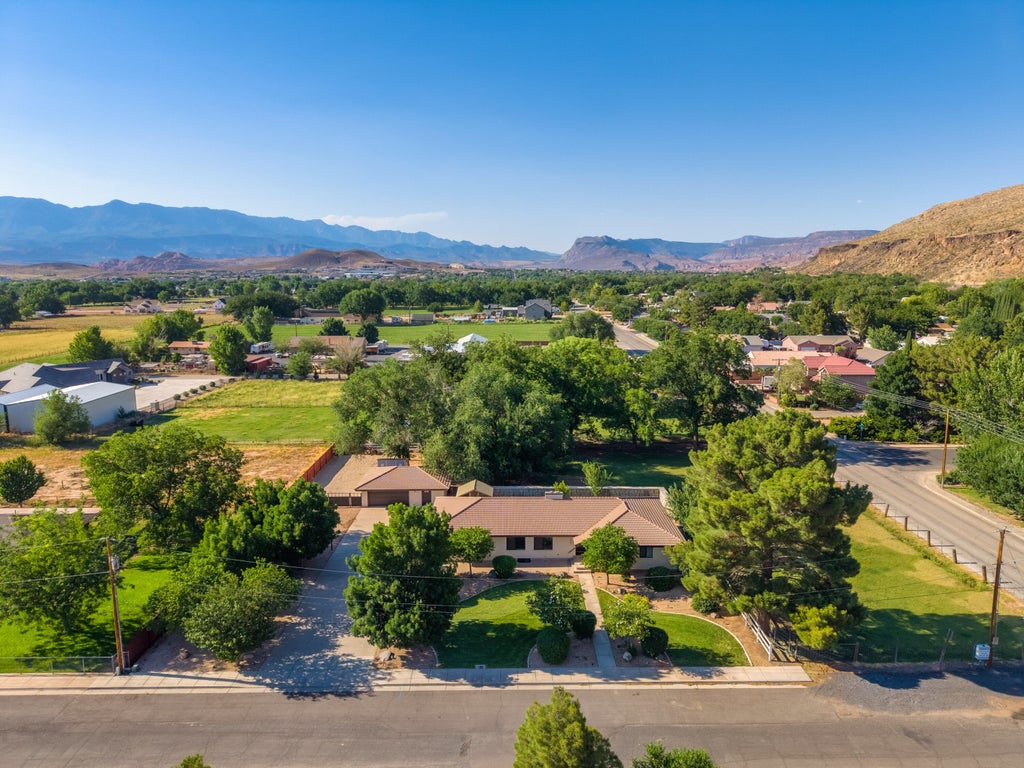 Photo of 192 W 1080 S, Hurricane, UT 84737 (MLS # 26-273502)