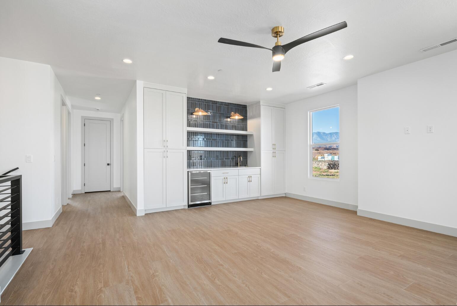 ISLAND AT CORAL CANYON - Residential