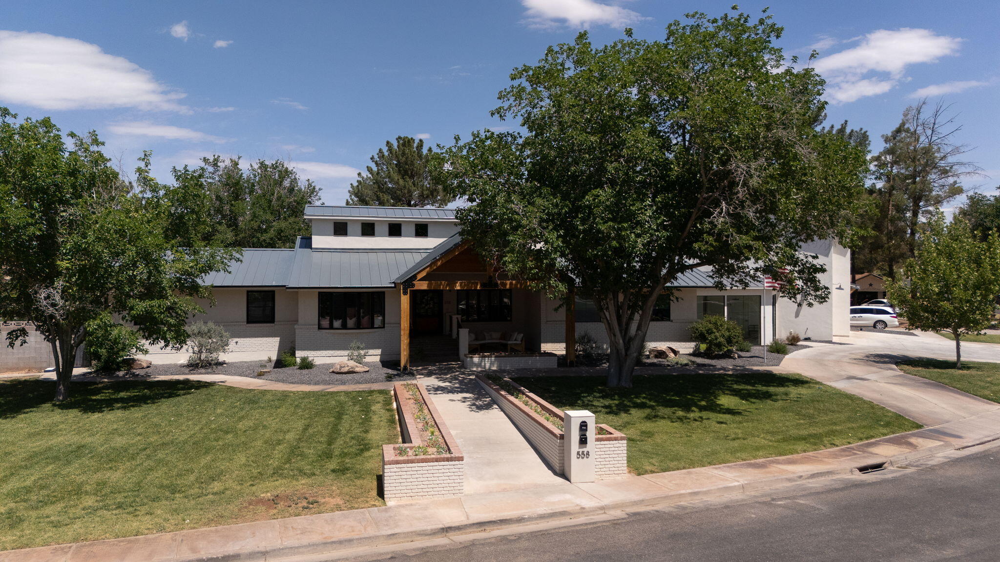 BLOOMINGTON RANCHES - Residential