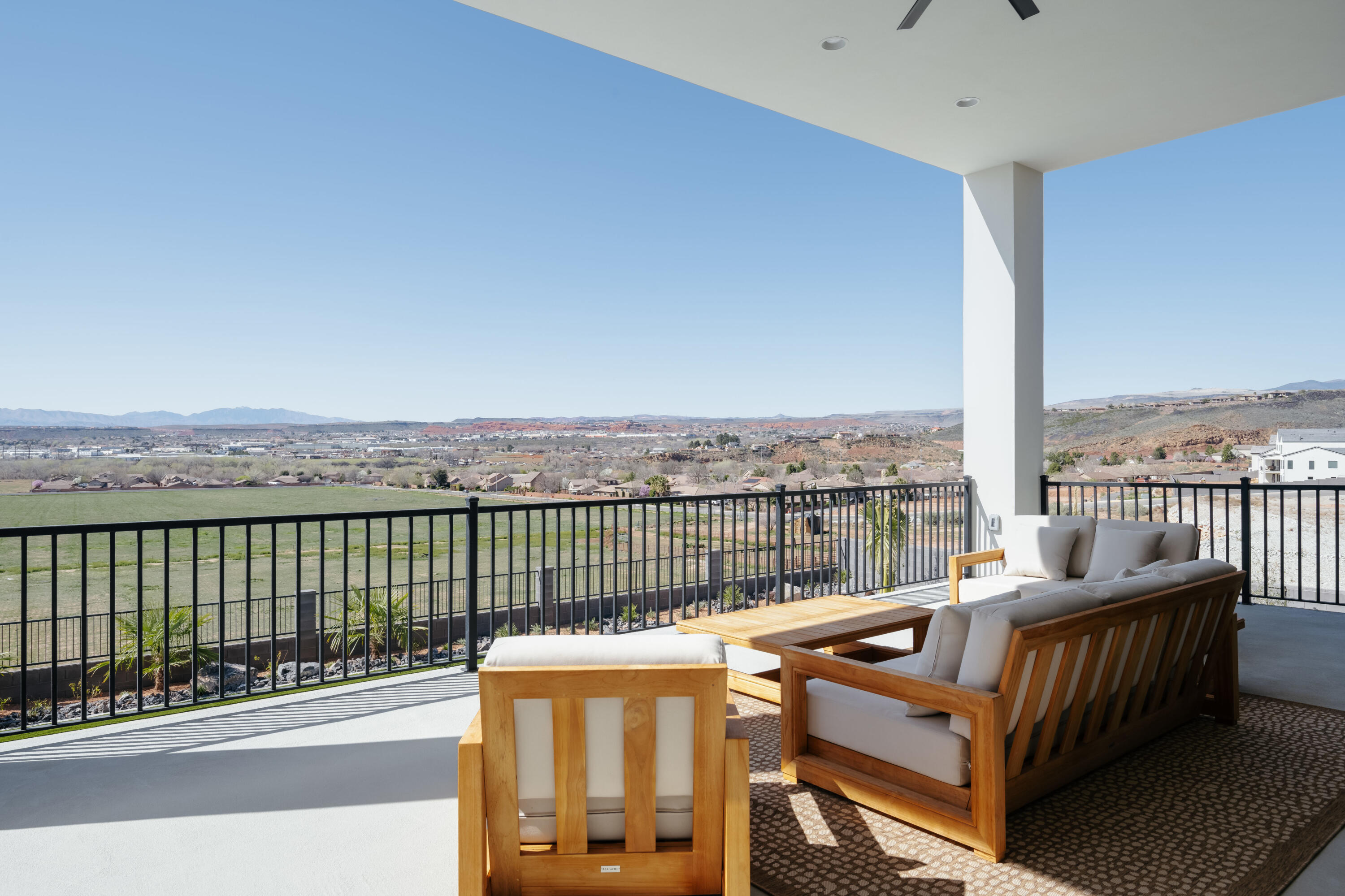 INDIAN KNOLLS - Residential