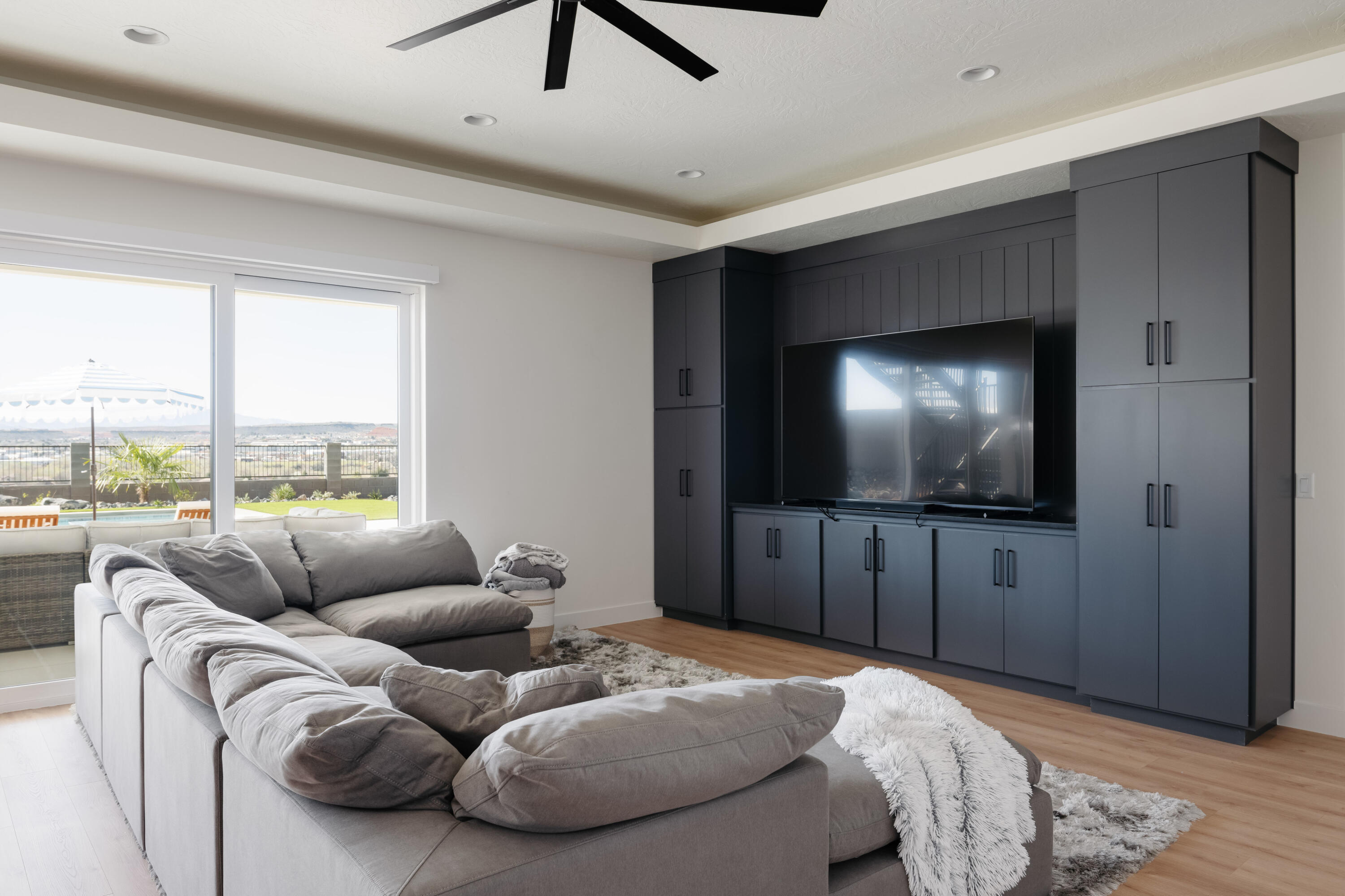 INDIAN KNOLLS - Residential