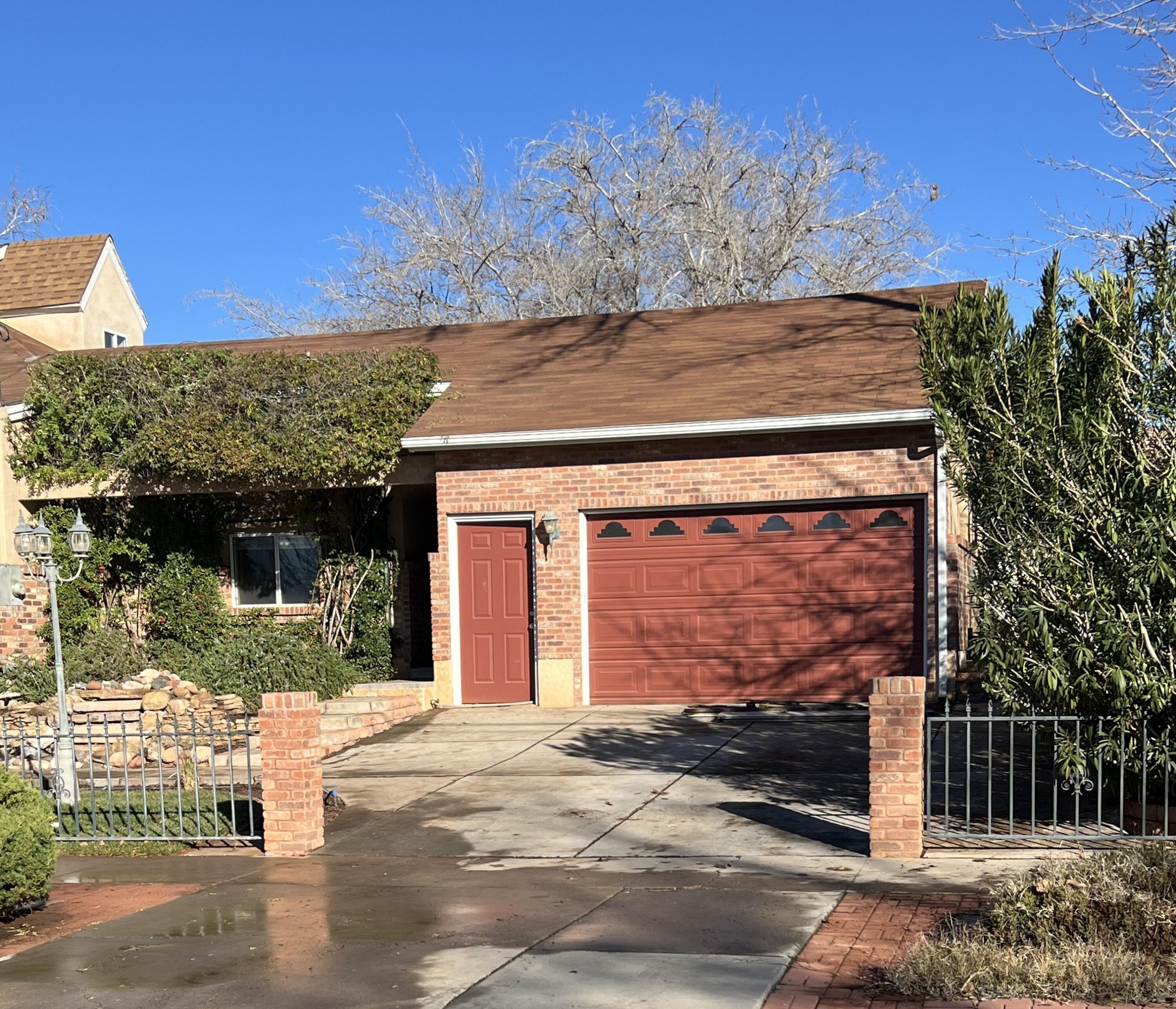 ST GEORGE TOWNSITE - Residential