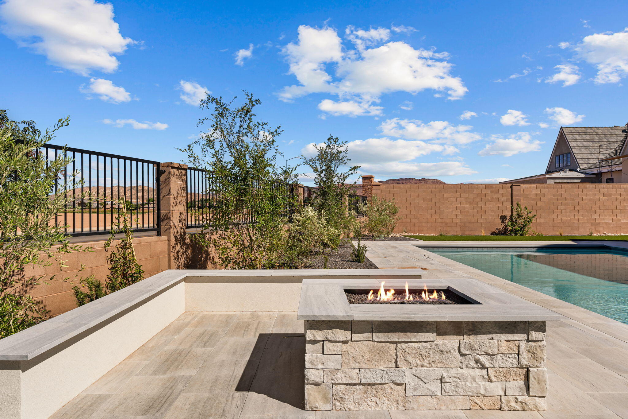 SUMMIT VIEW - Residential