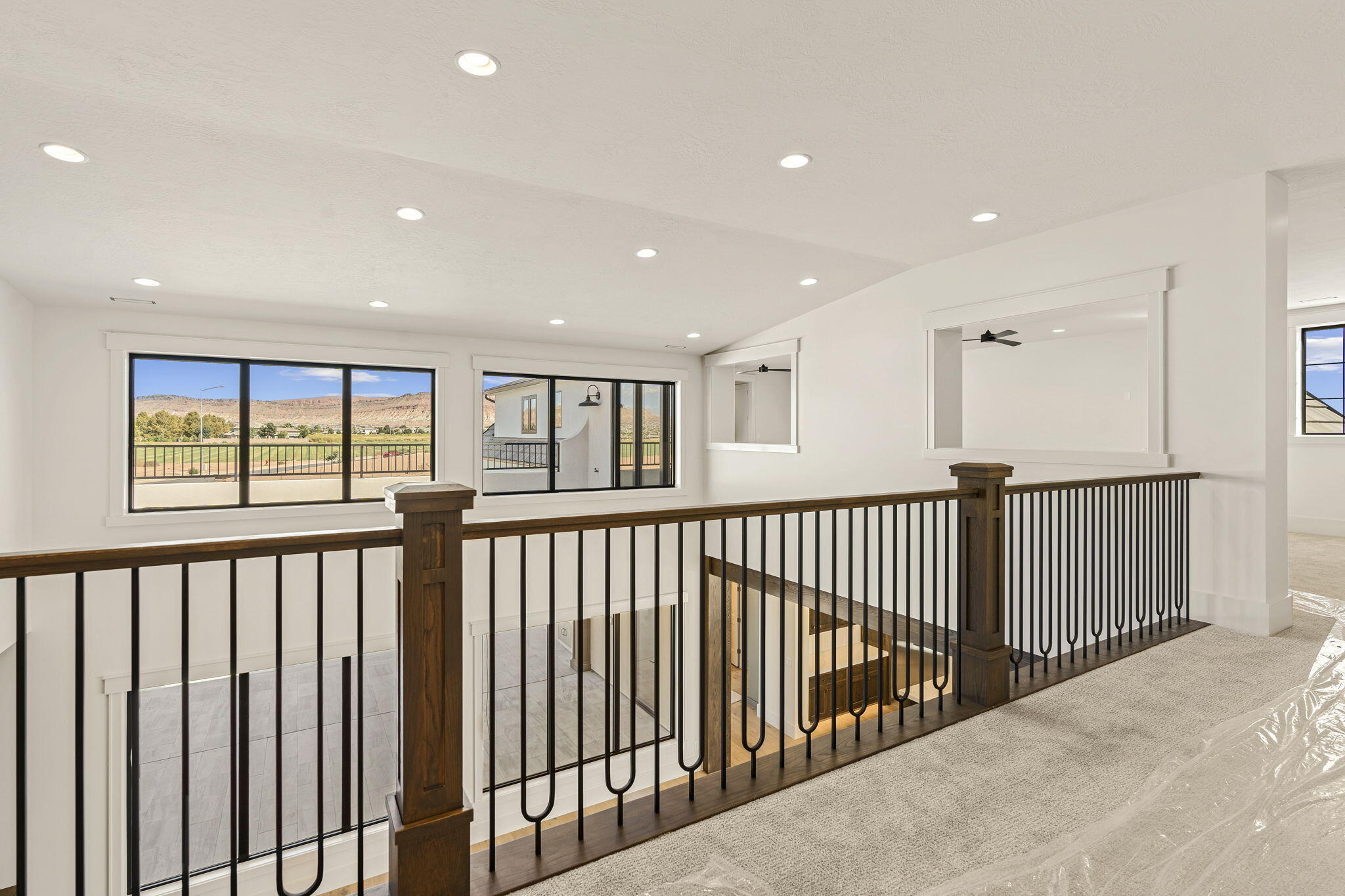 SUMMIT VIEW - Residential