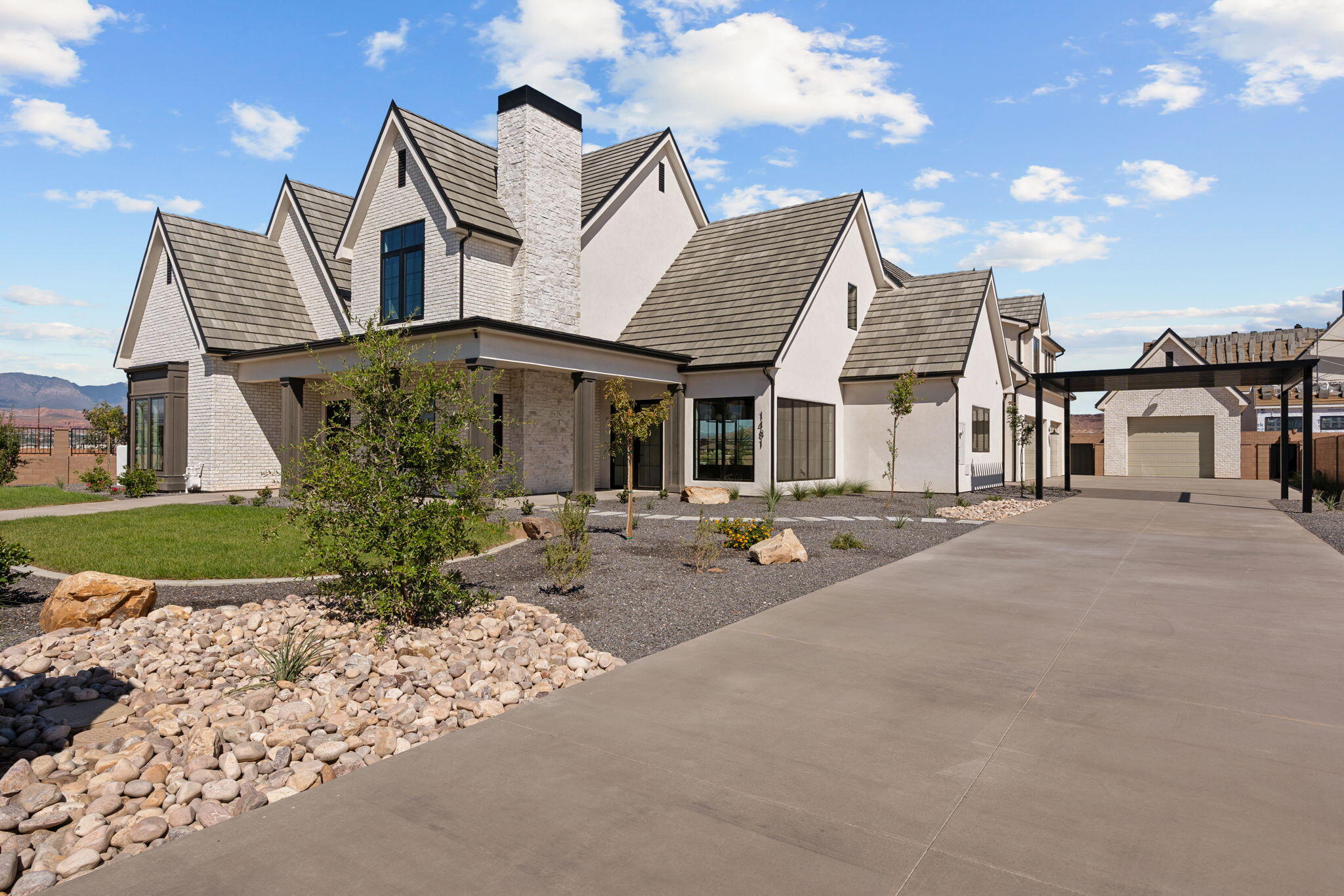 SUMMIT VIEW - Residential