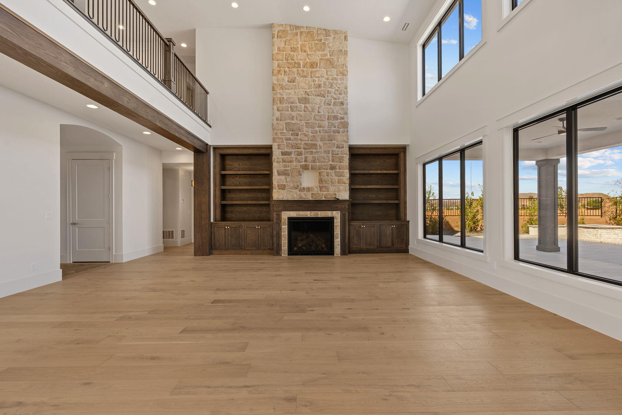 SUMMIT VIEW - Residential