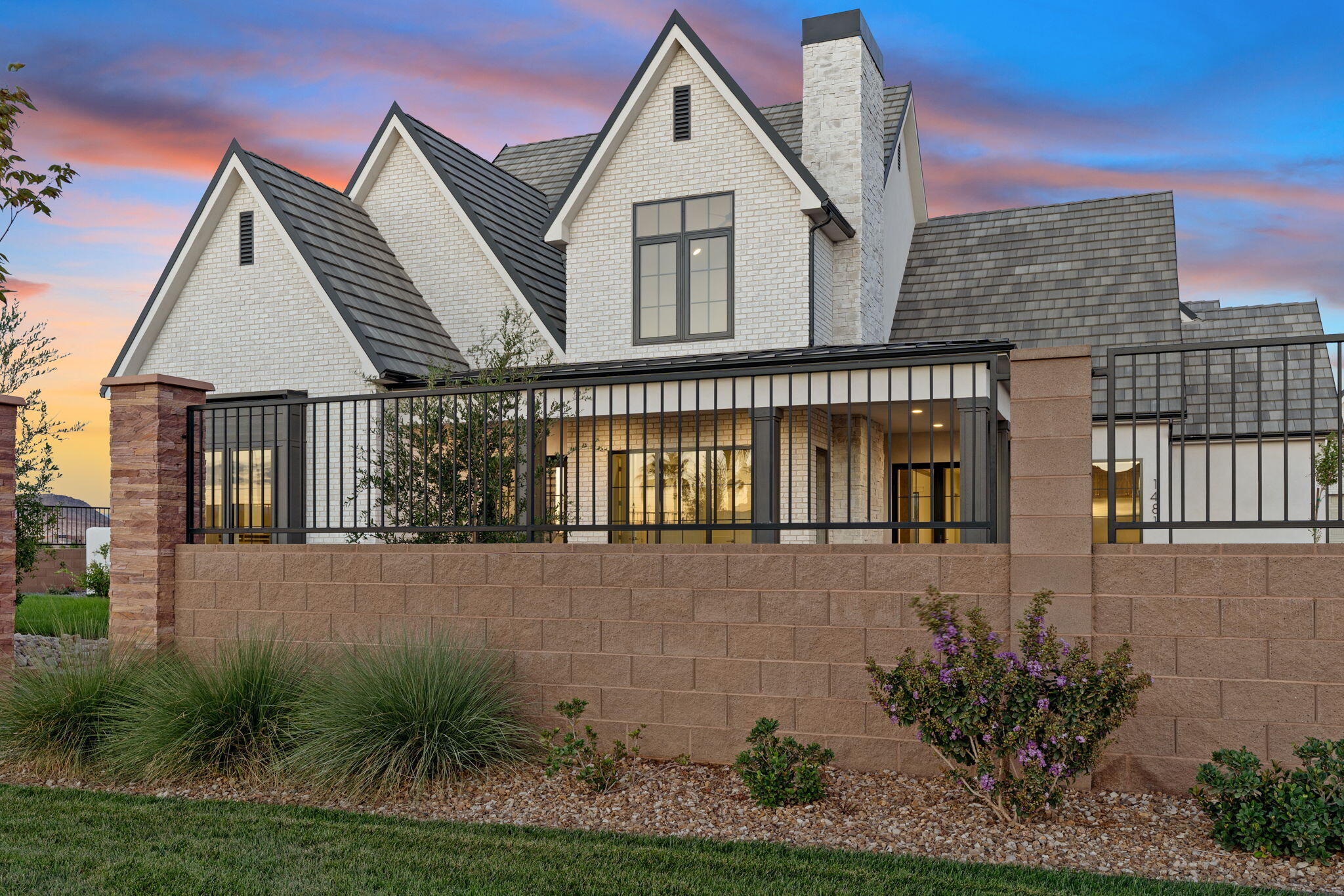 SUMMIT VIEW - Residential