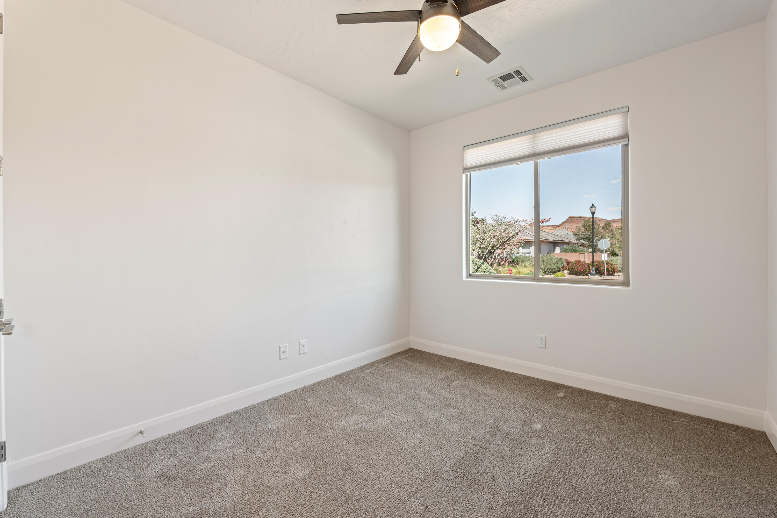 WARNER GATEWAY - Residential