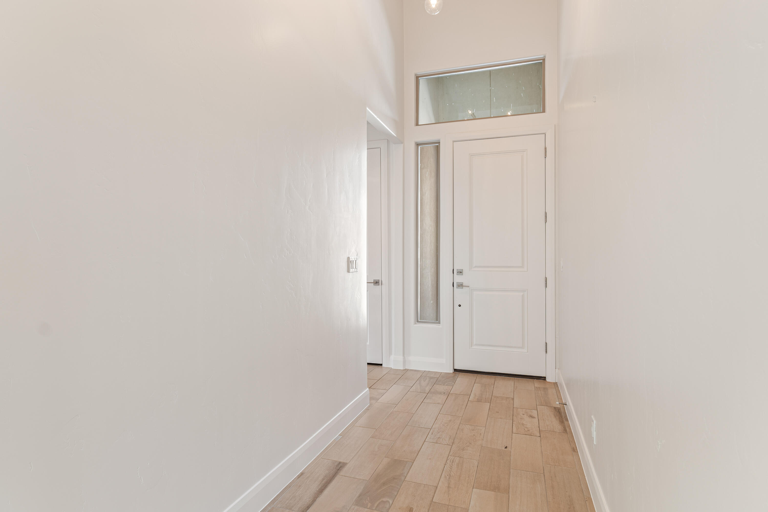 WARNER GATEWAY - Residential