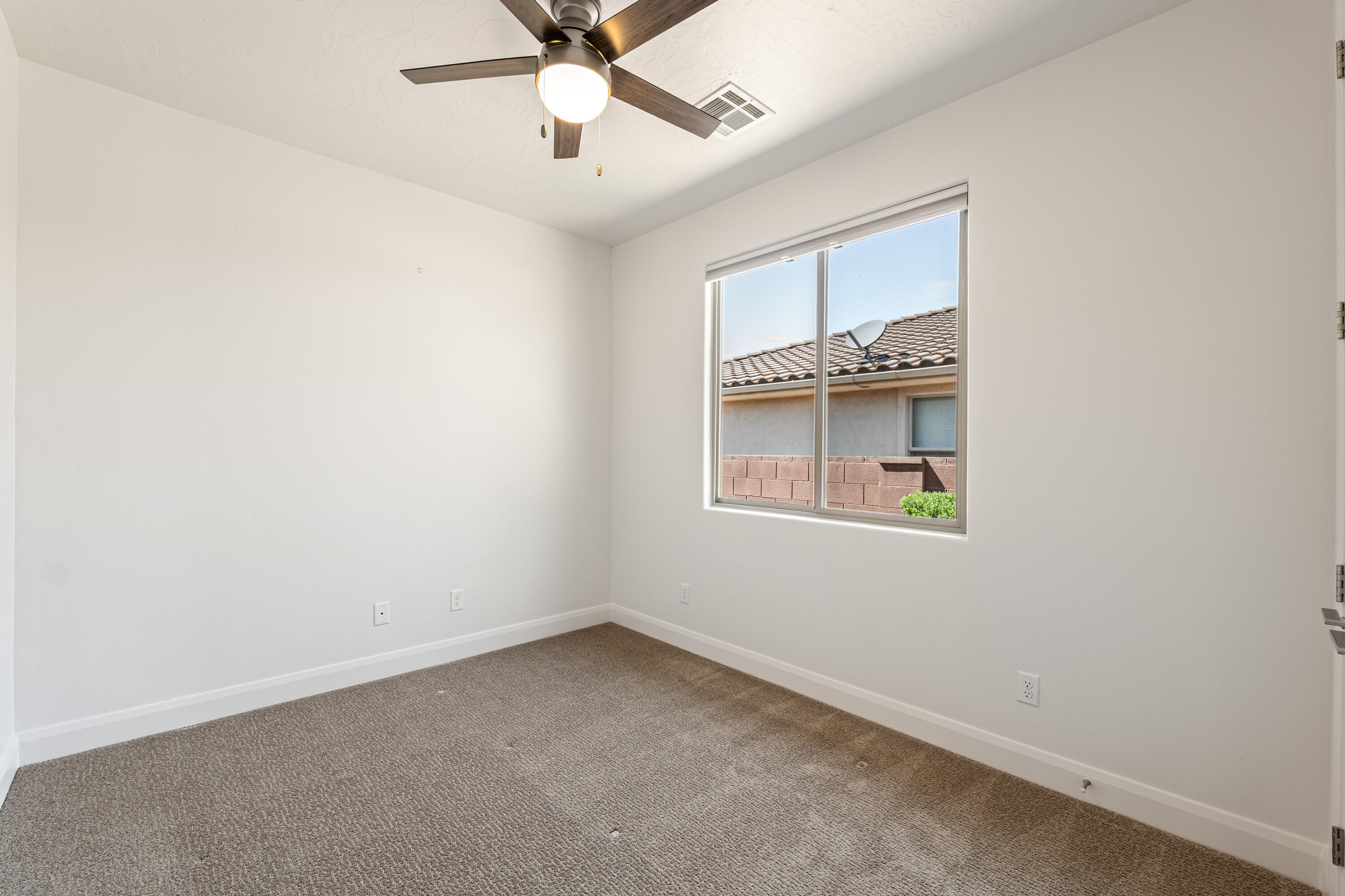 WARNER GATEWAY - Residential