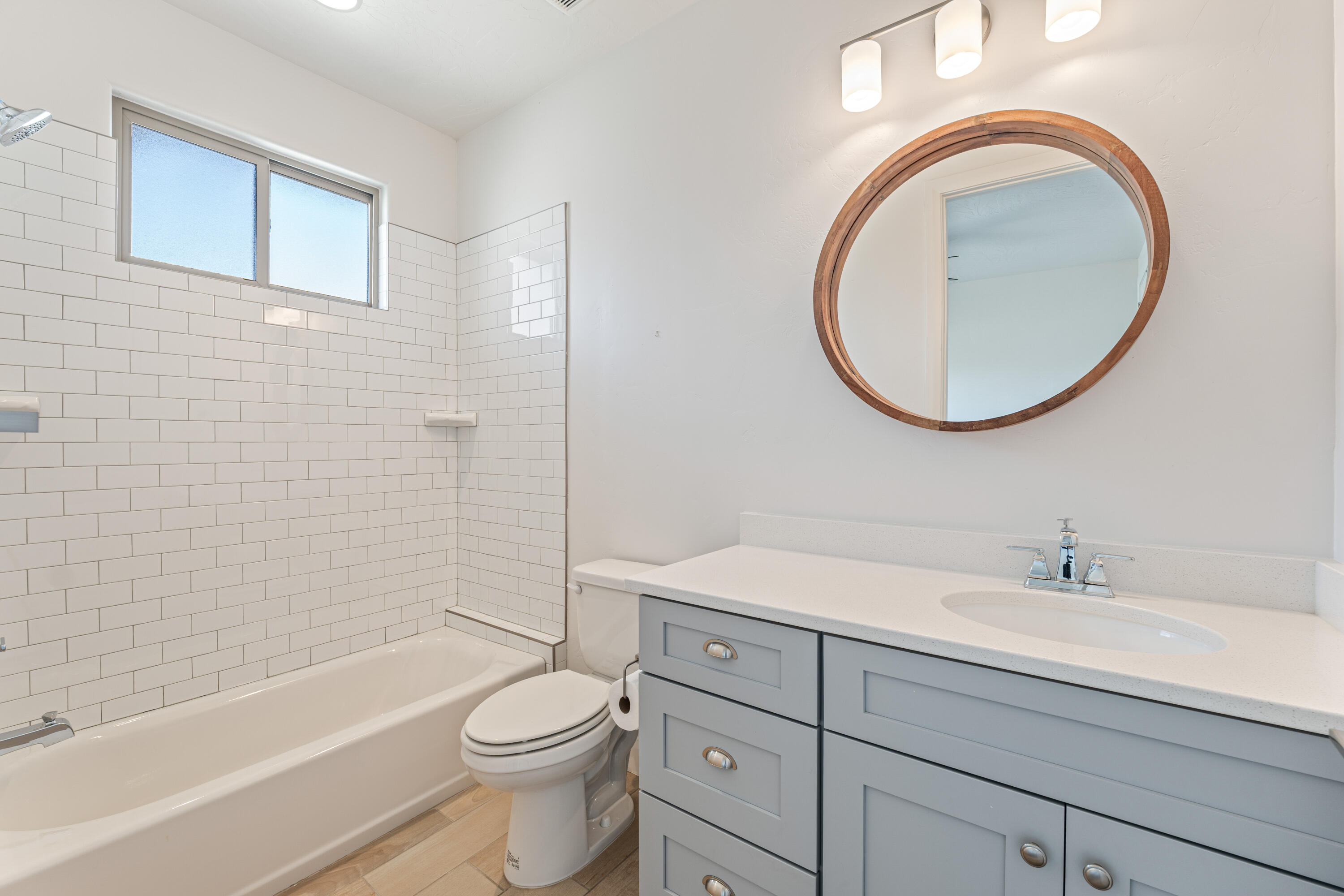 WARNER GATEWAY - Residential