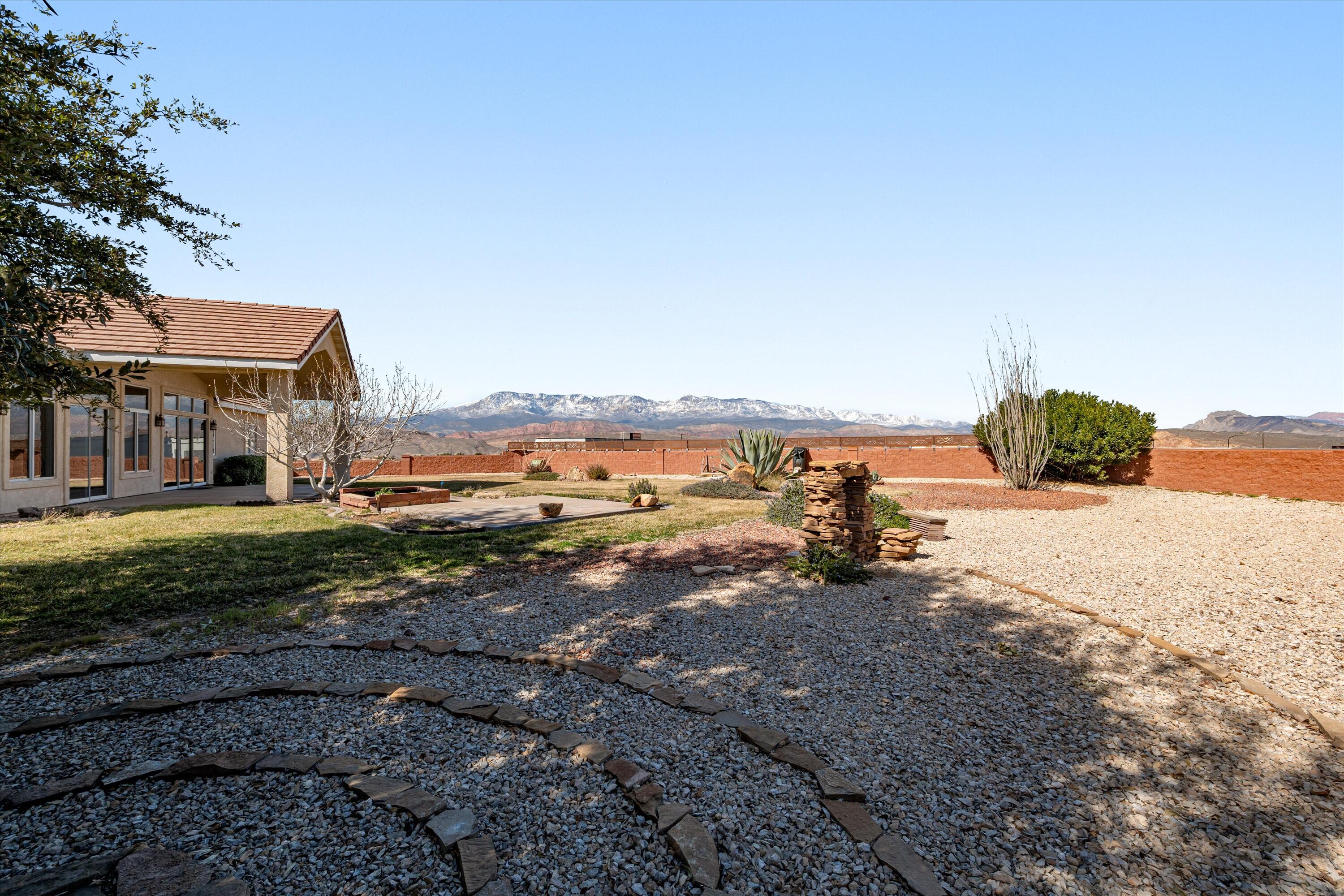 PAINTED HILLS RLINGTON HEIGHTS - Residential