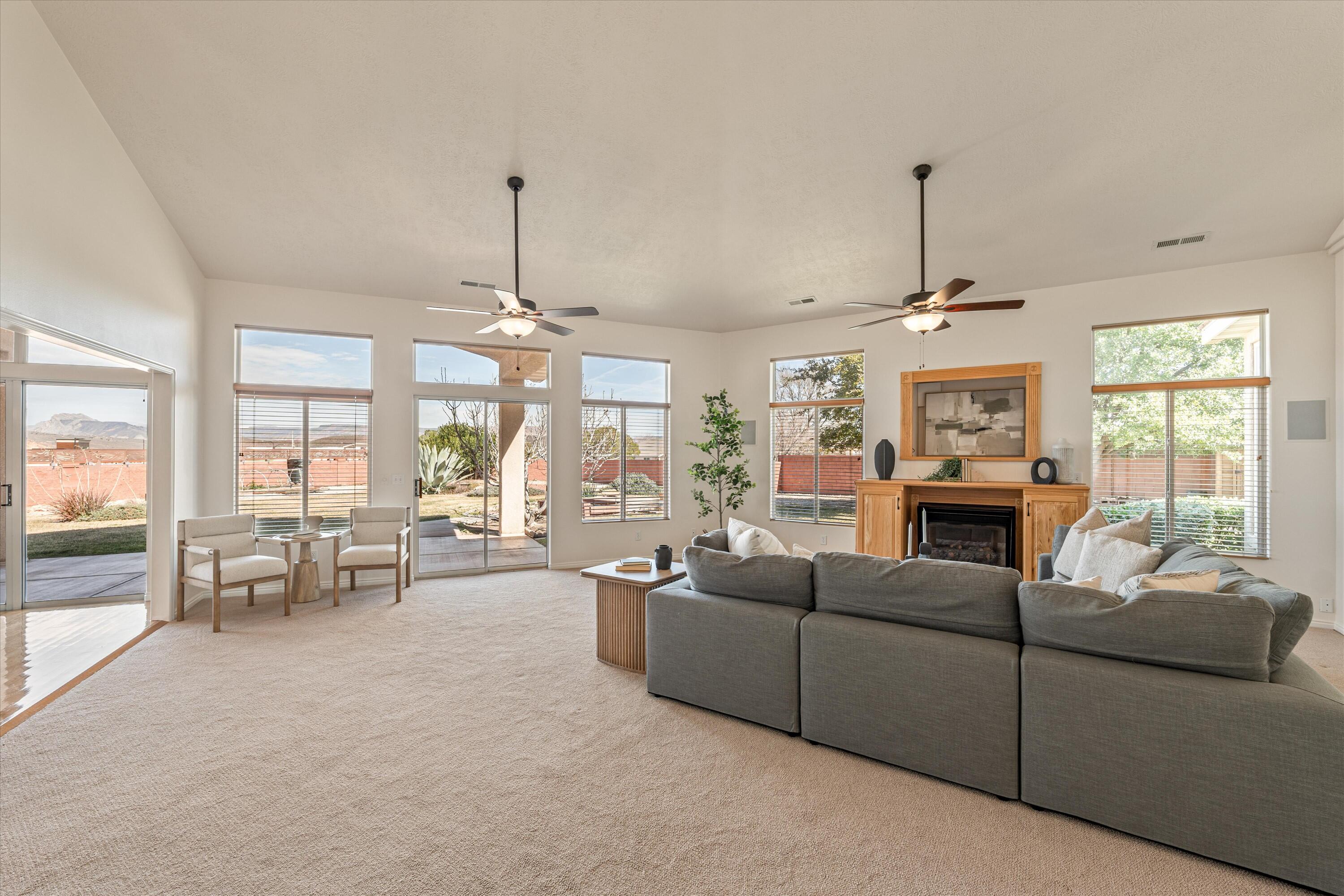 PAINTED HILLS RLINGTON HEIGHTS - Residential