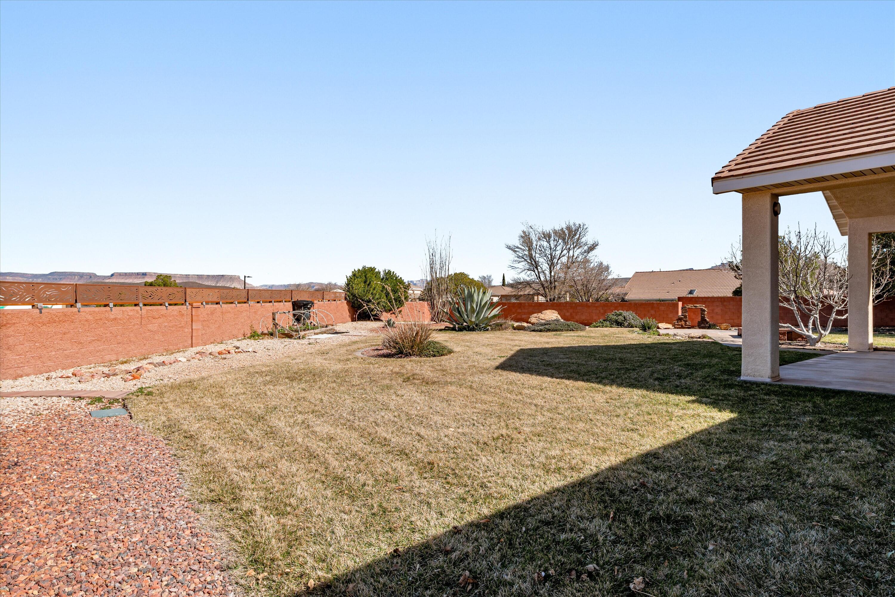 PAINTED HILLS RLINGTON HEIGHTS - Residential