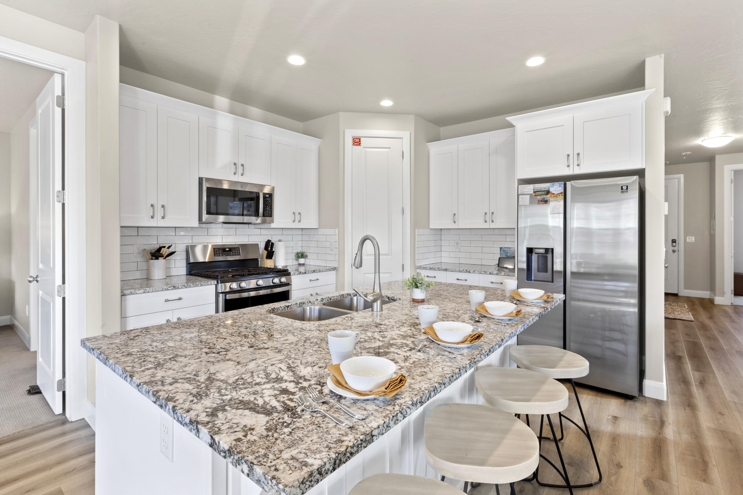 ESCONDIDO AT SIENNA HILLS - Residential