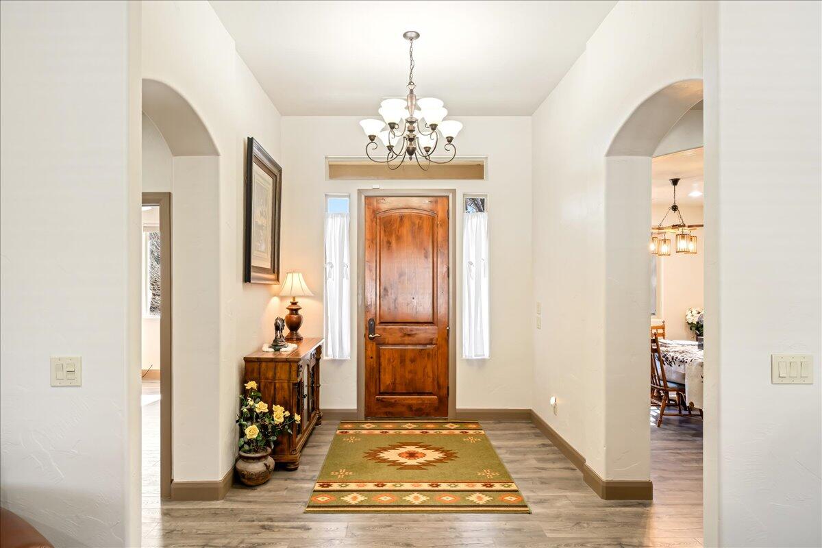 DIAMOND VALLEY ACRES - Residential