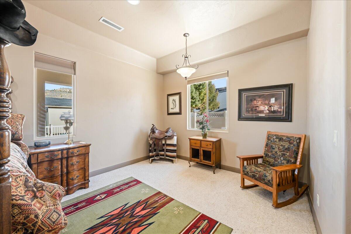 DIAMOND VALLEY ACRES - Residential