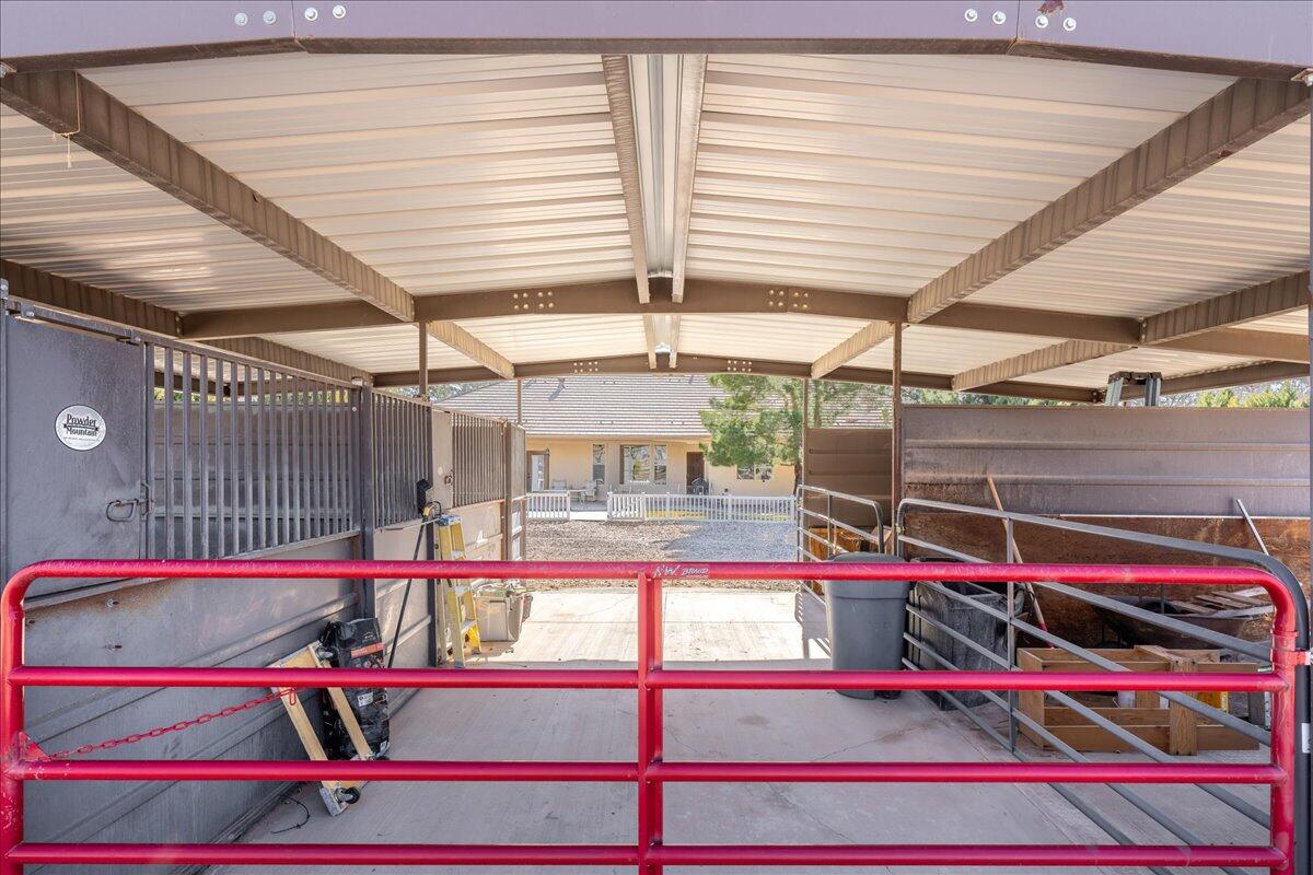 DIAMOND VALLEY ACRES - Residential