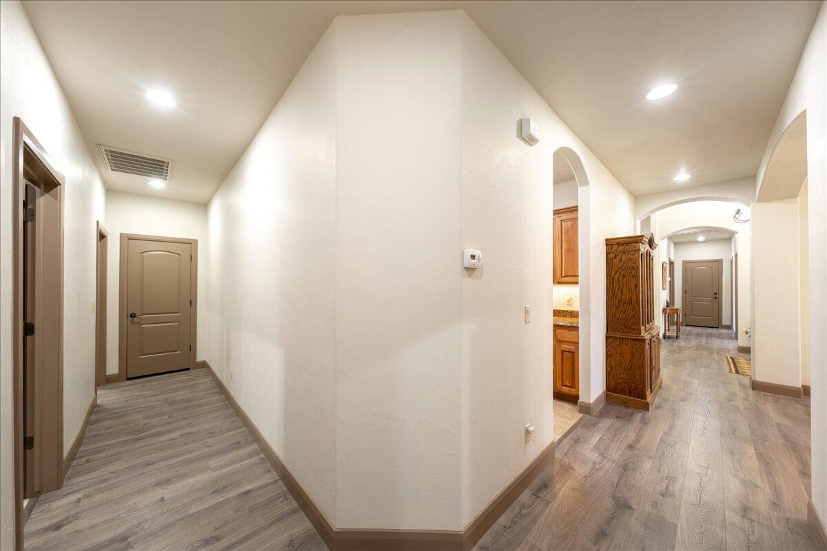 DIAMOND VALLEY ACRES - Residential