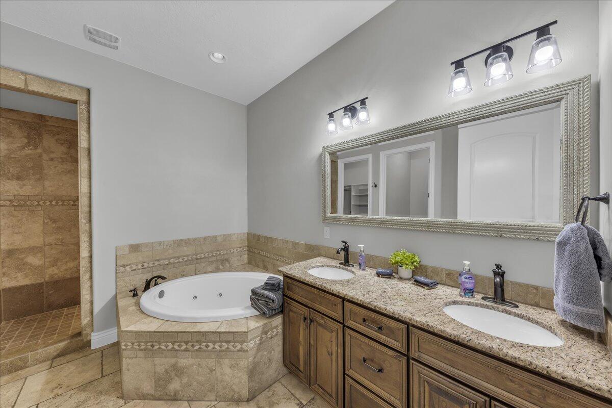 CORAL SPRINGS CONDOMINIUMS - Residential