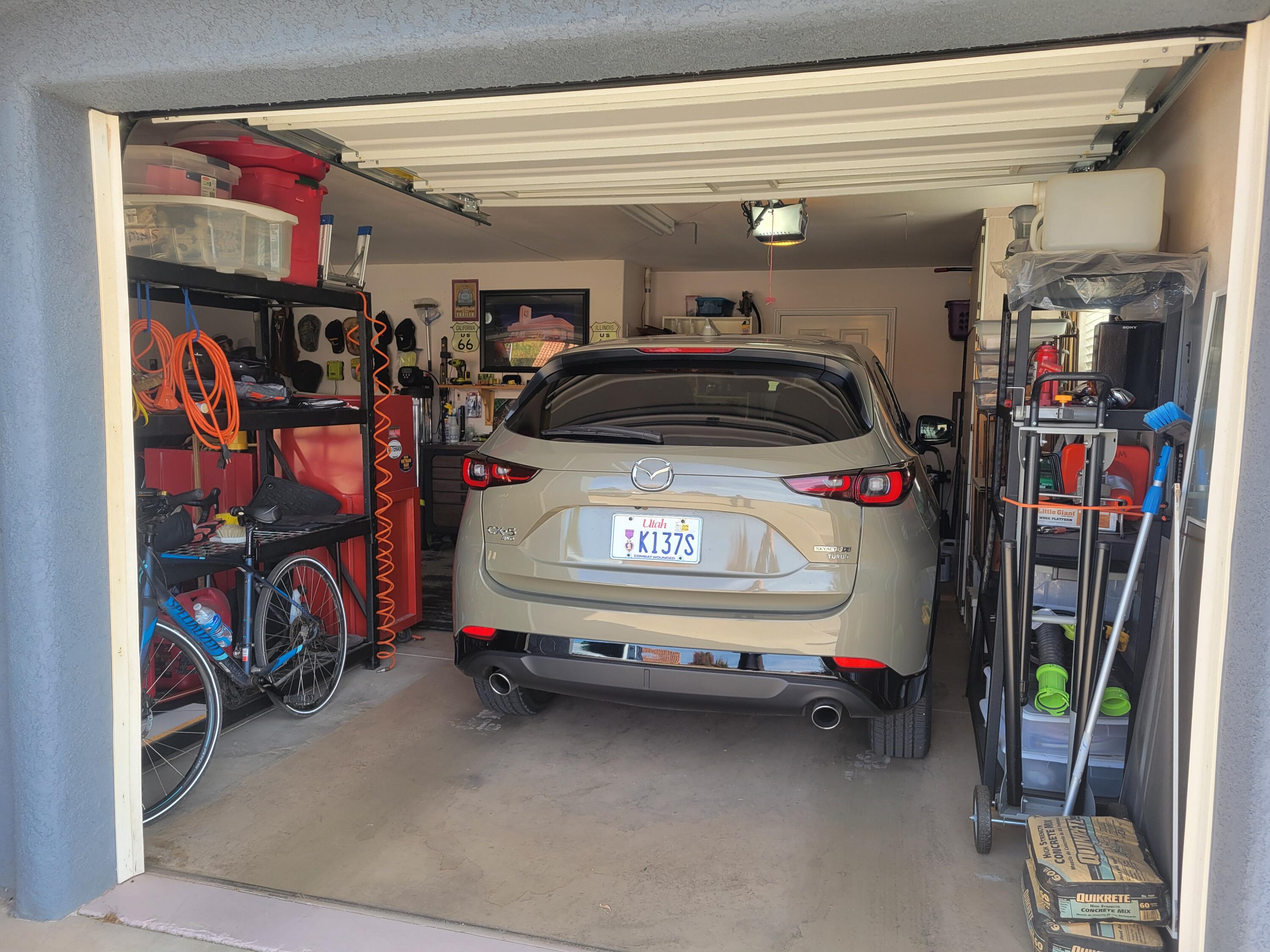 RANCHO BLOOMINGTON - Residential