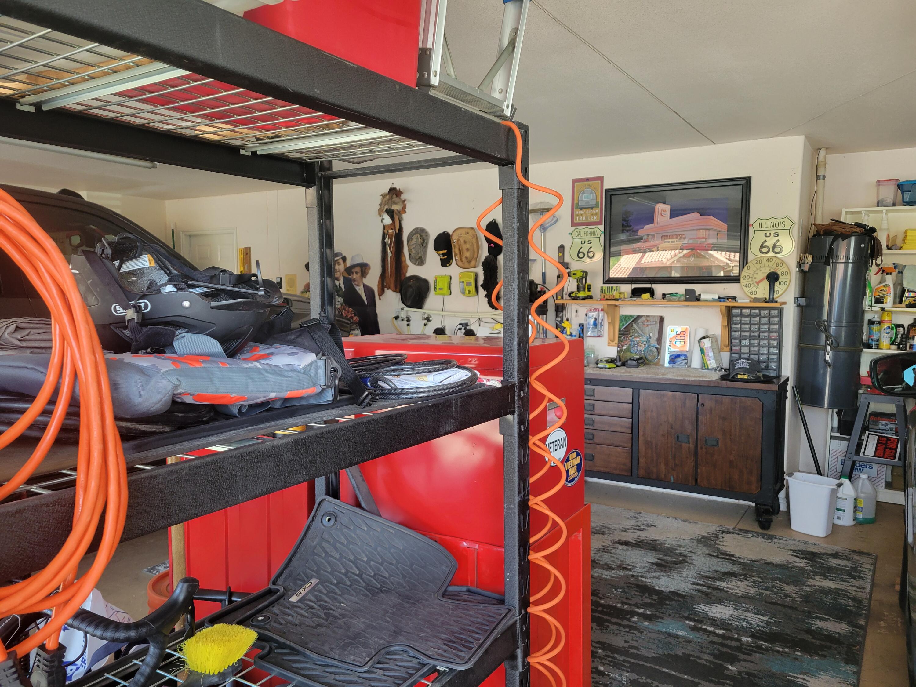 RANCHO BLOOMINGTON - Residential