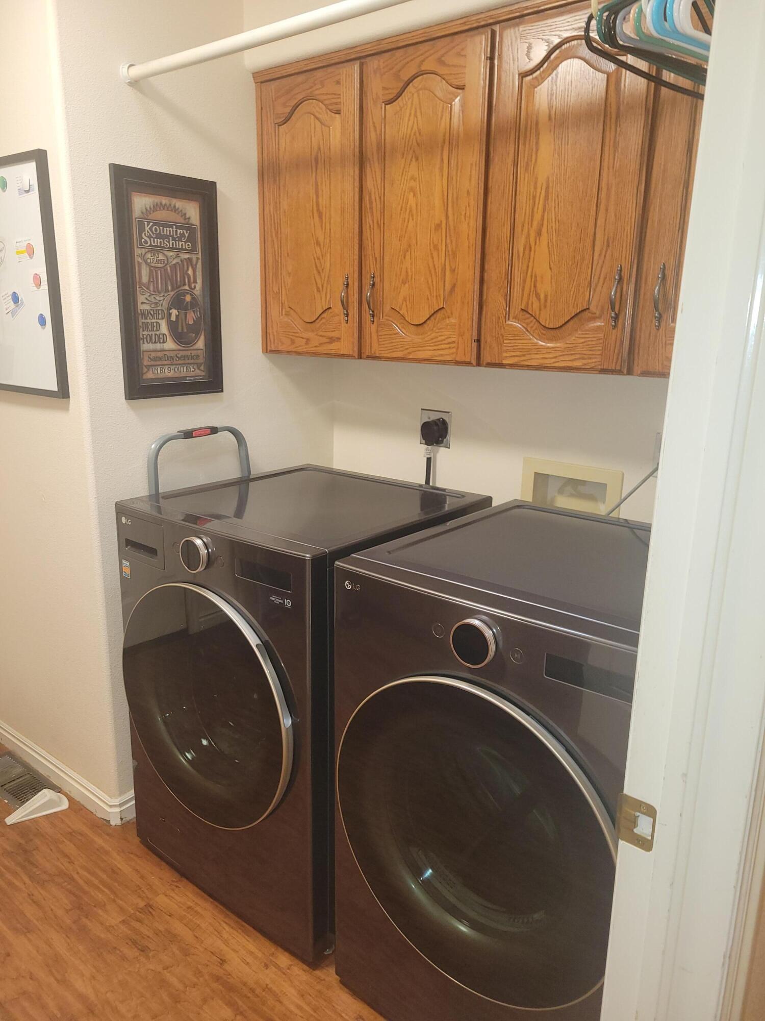 RANCHO BLOOMINGTON - Residential