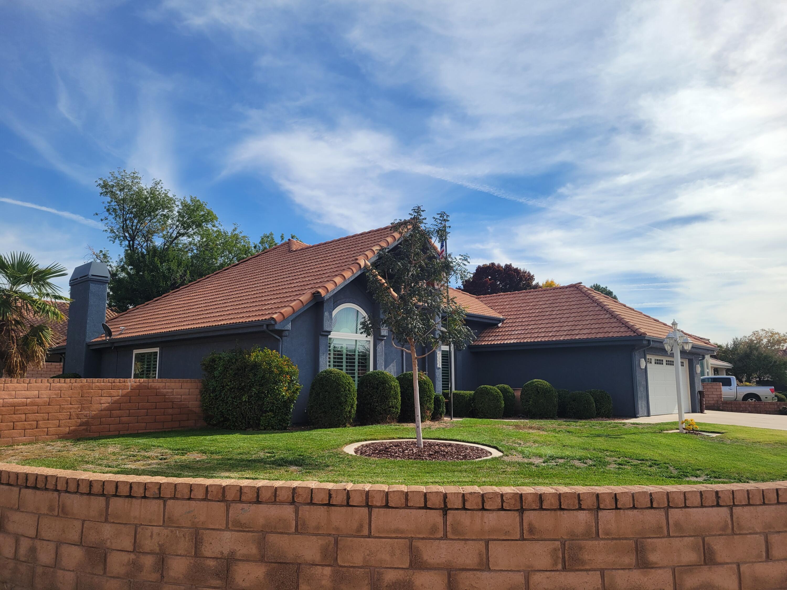 RANCHO BLOOMINGTON - Residential