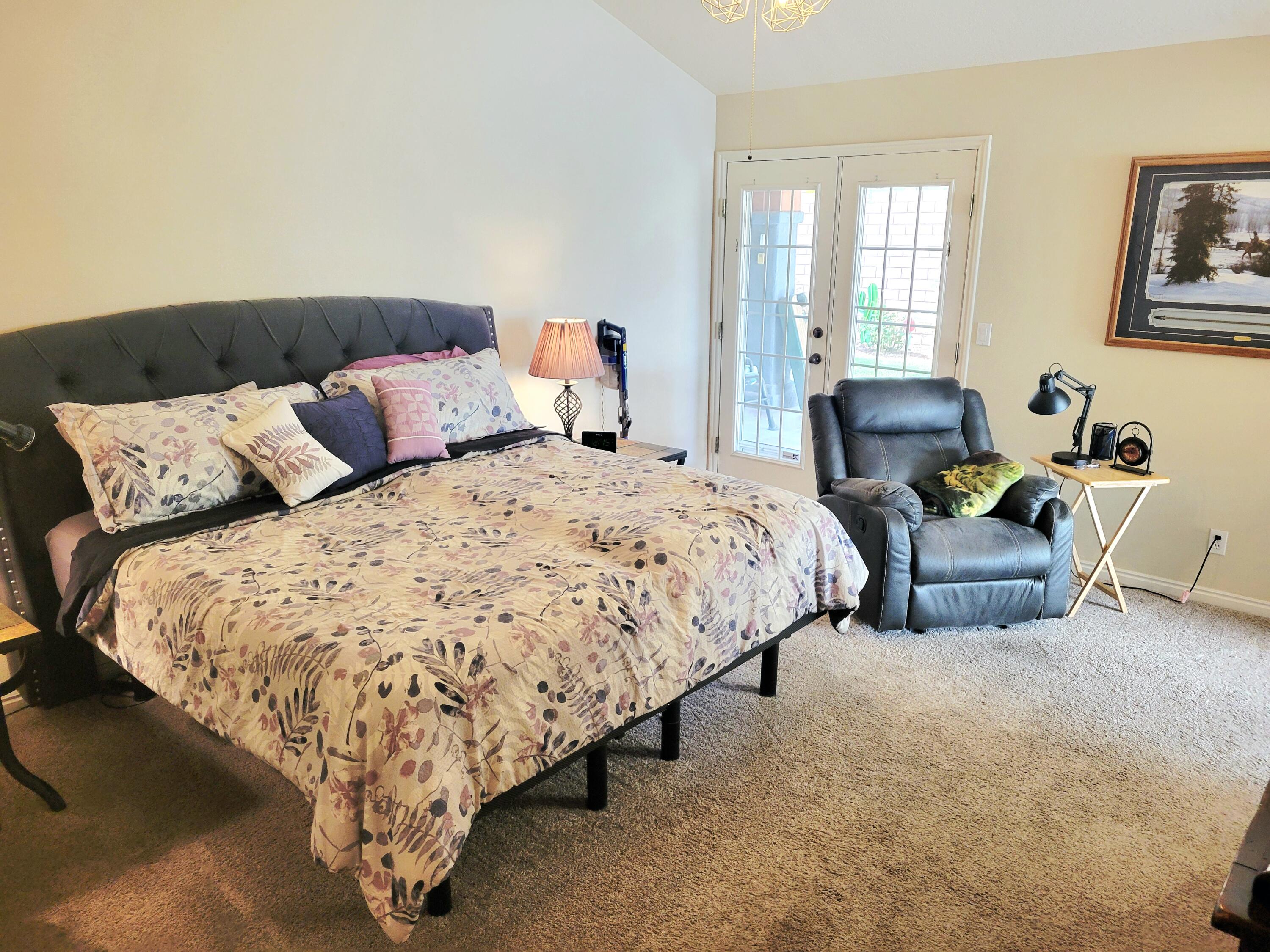 RANCHO BLOOMINGTON - Residential