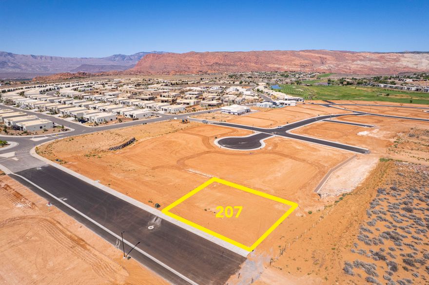 Prime .28 acre lot in the beautiful High Point subdivision at the Ledges of St. George.  Enjoy stunning views of Snow Canyon, Fish Rock and the Ledges Golf course.  Perfect for  a custom home surrounded by red rock beauty and outdoor adventure.