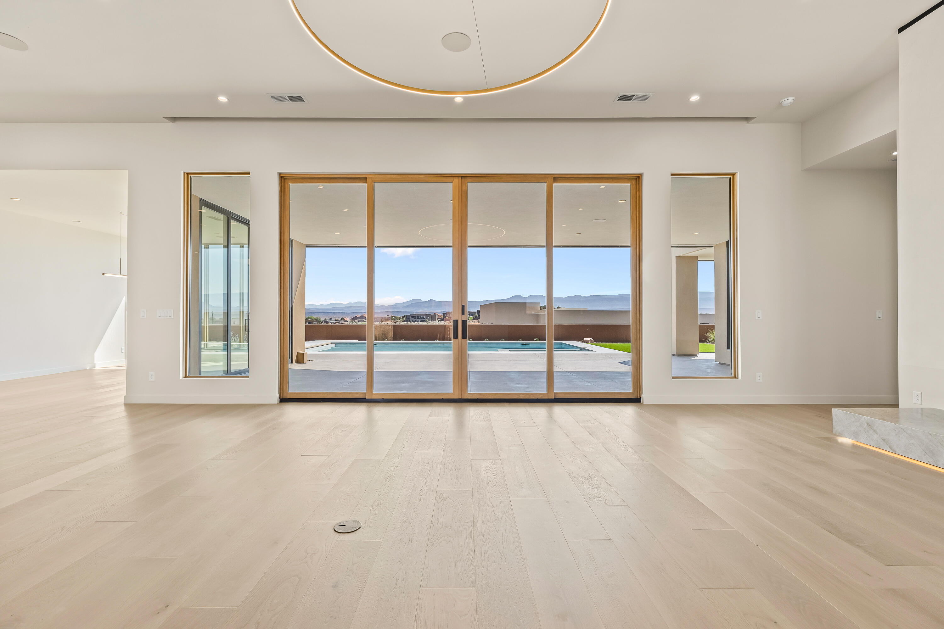 ESTATES AT SAND HOLLOW - Residential