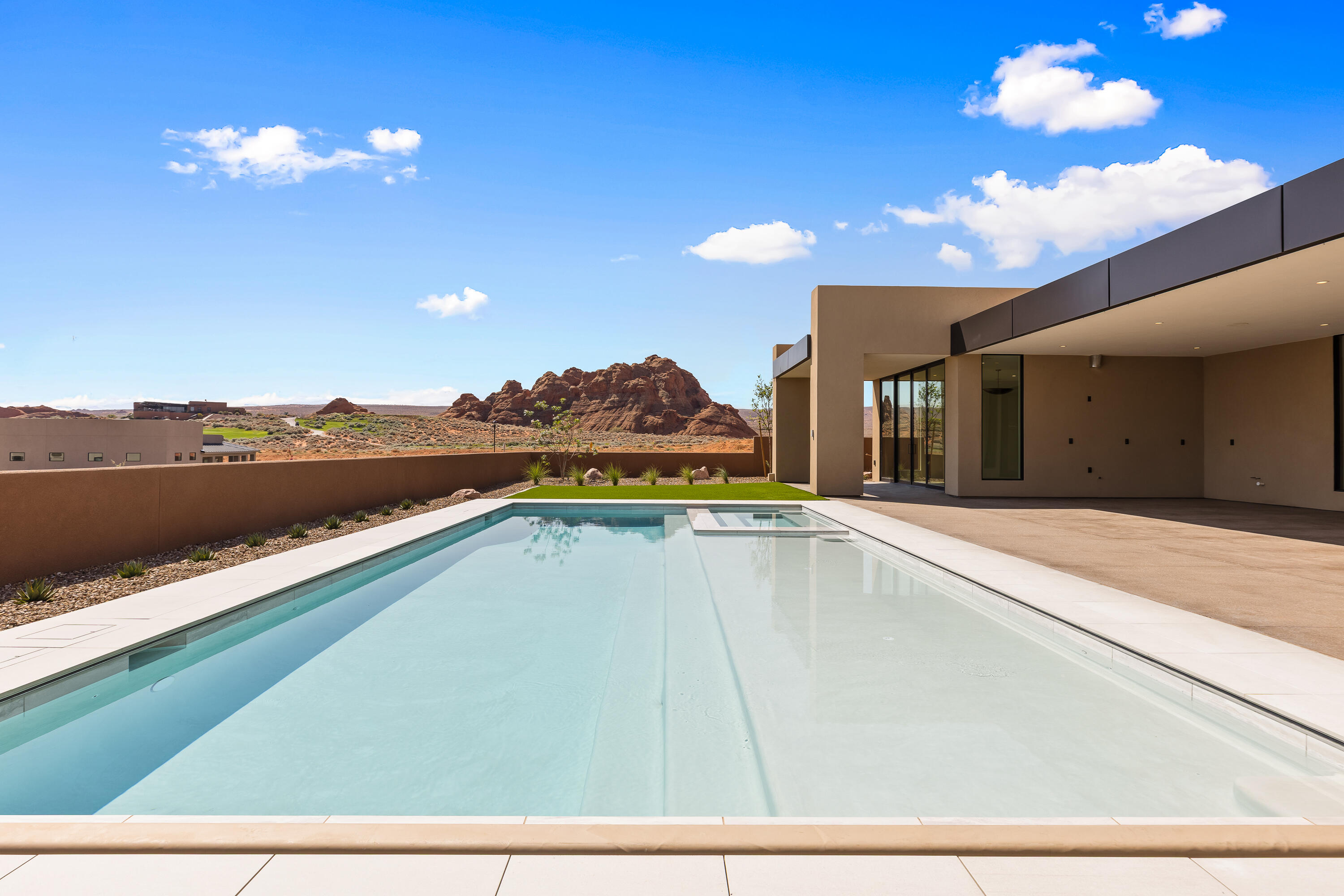 ESTATES AT SAND HOLLOW - Residential