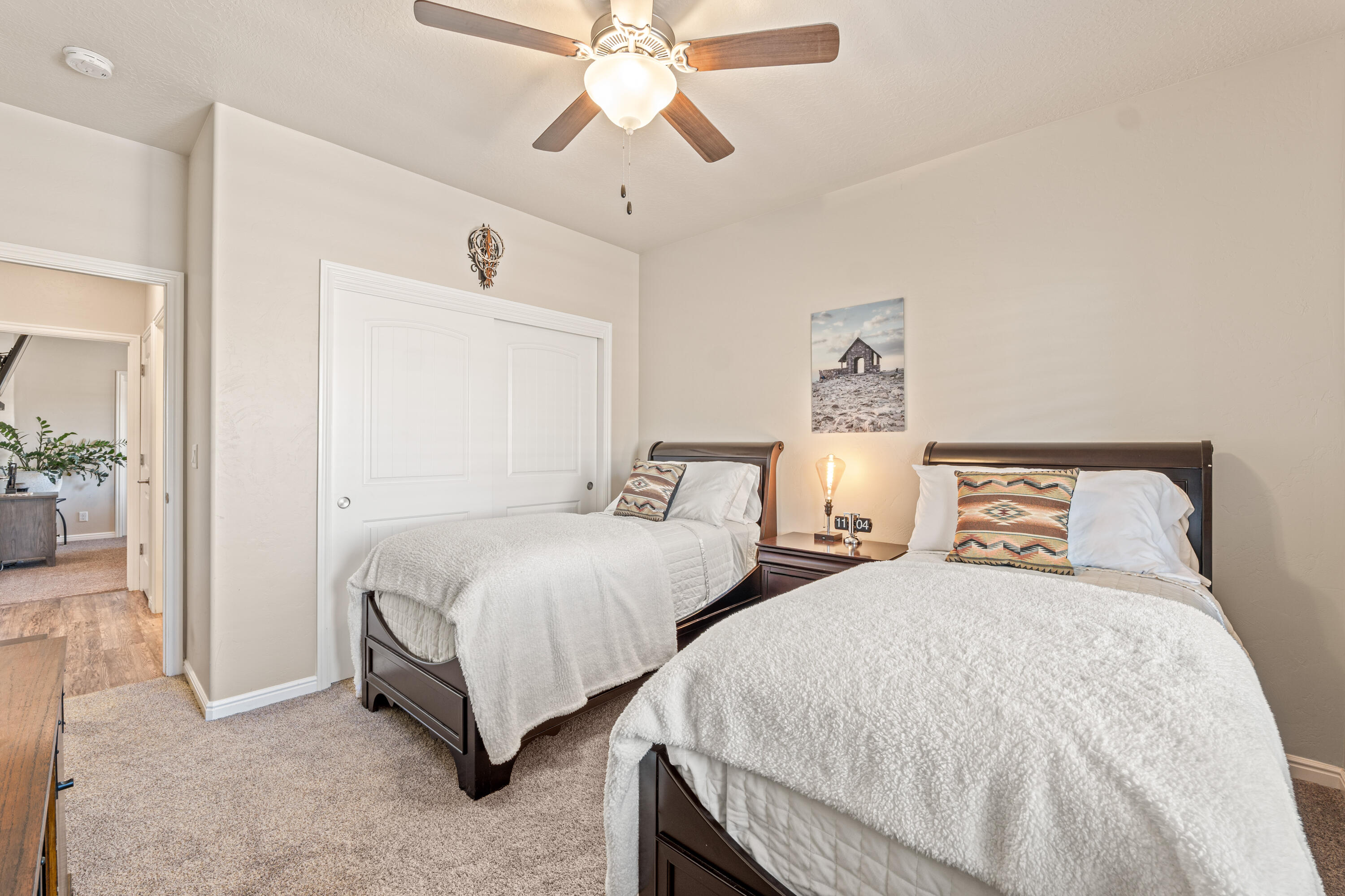 REDWOOD ESTATES - Residential