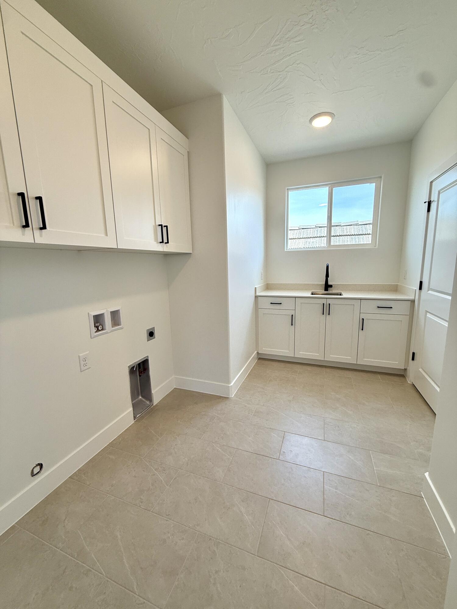 DESERT RESERVE - Residential