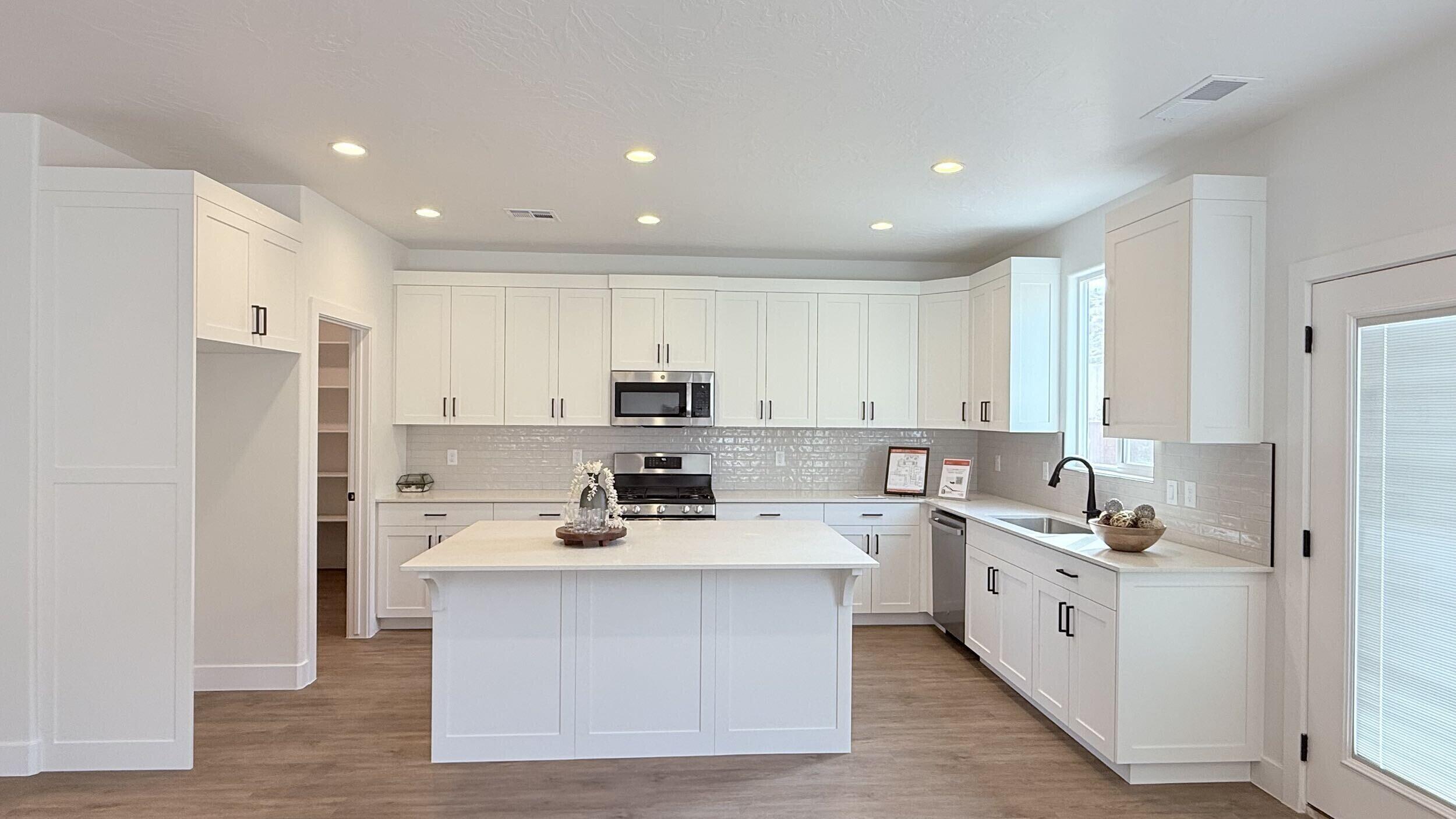 DESERT RESERVE - Residential