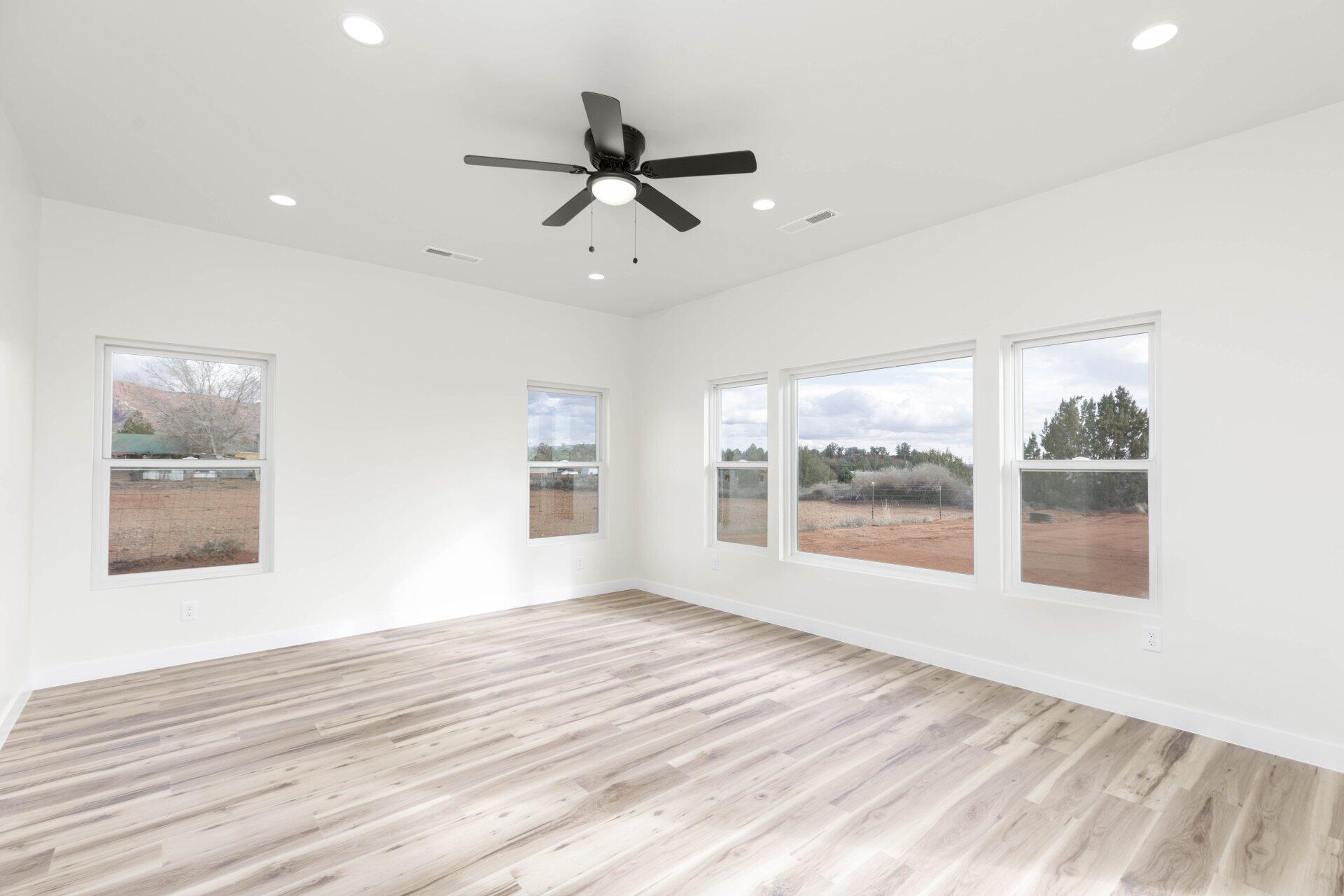 CEDAR POINT - Residential