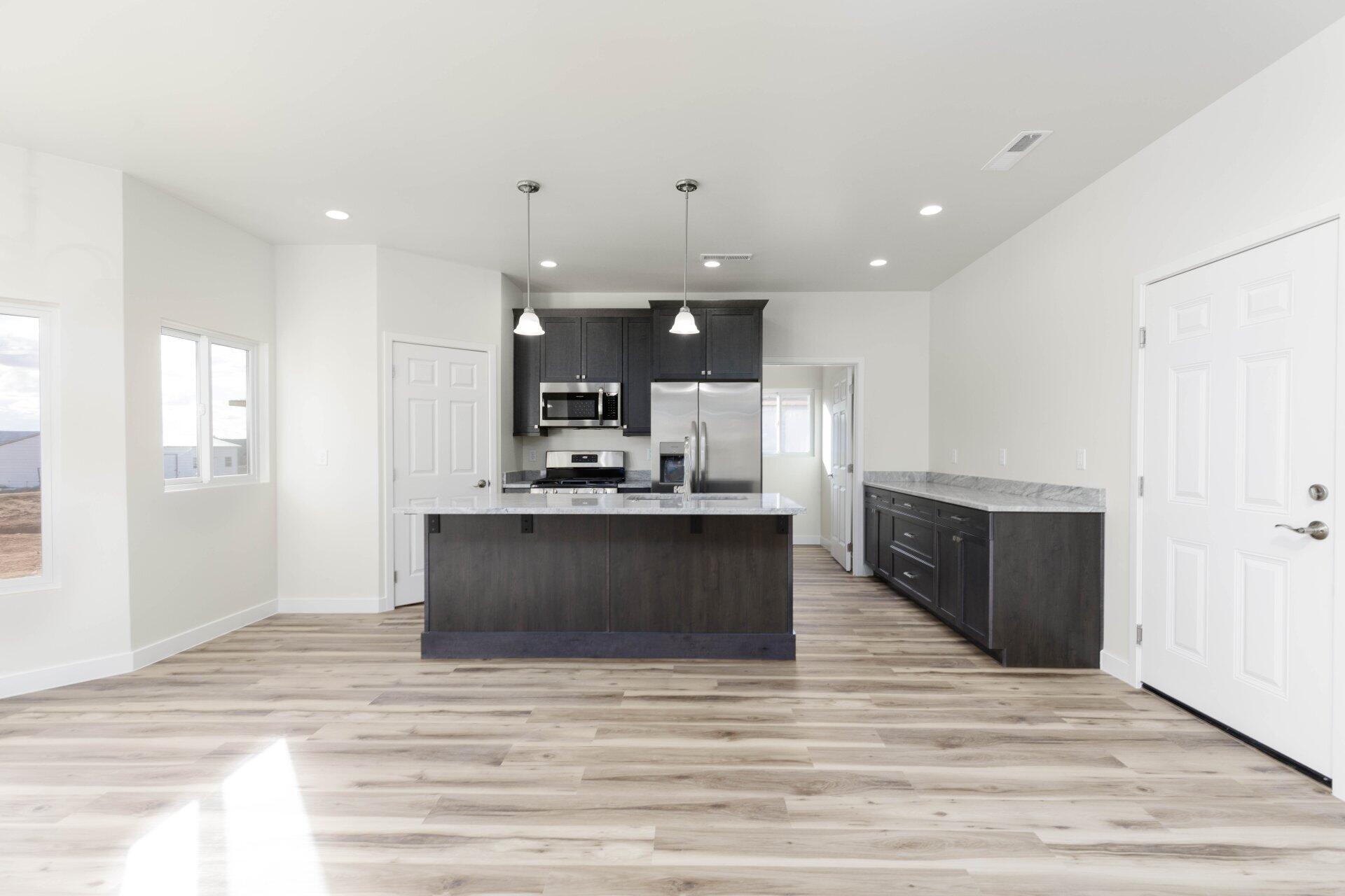 CEDAR POINT - Residential