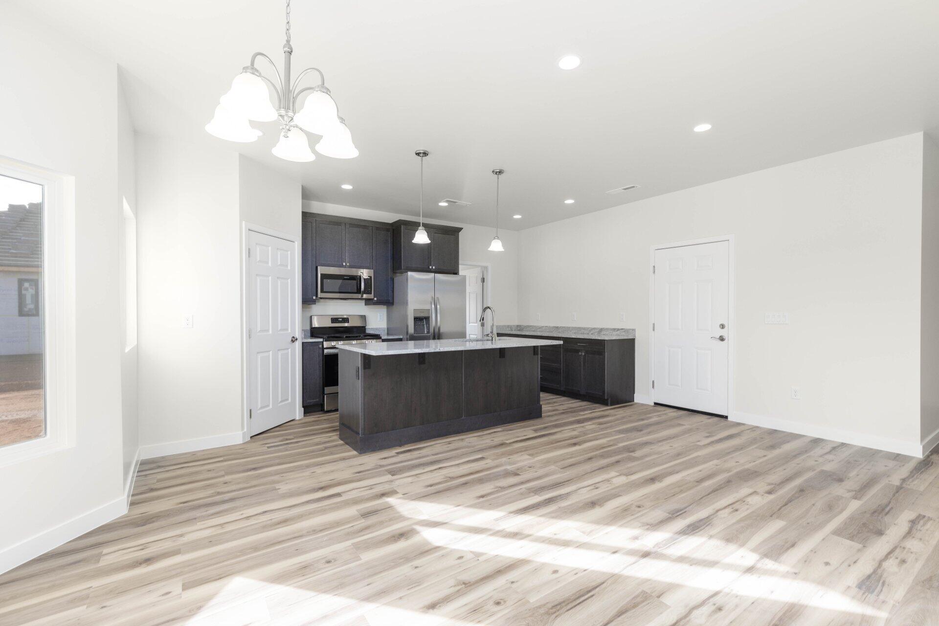 CEDAR POINT - Residential