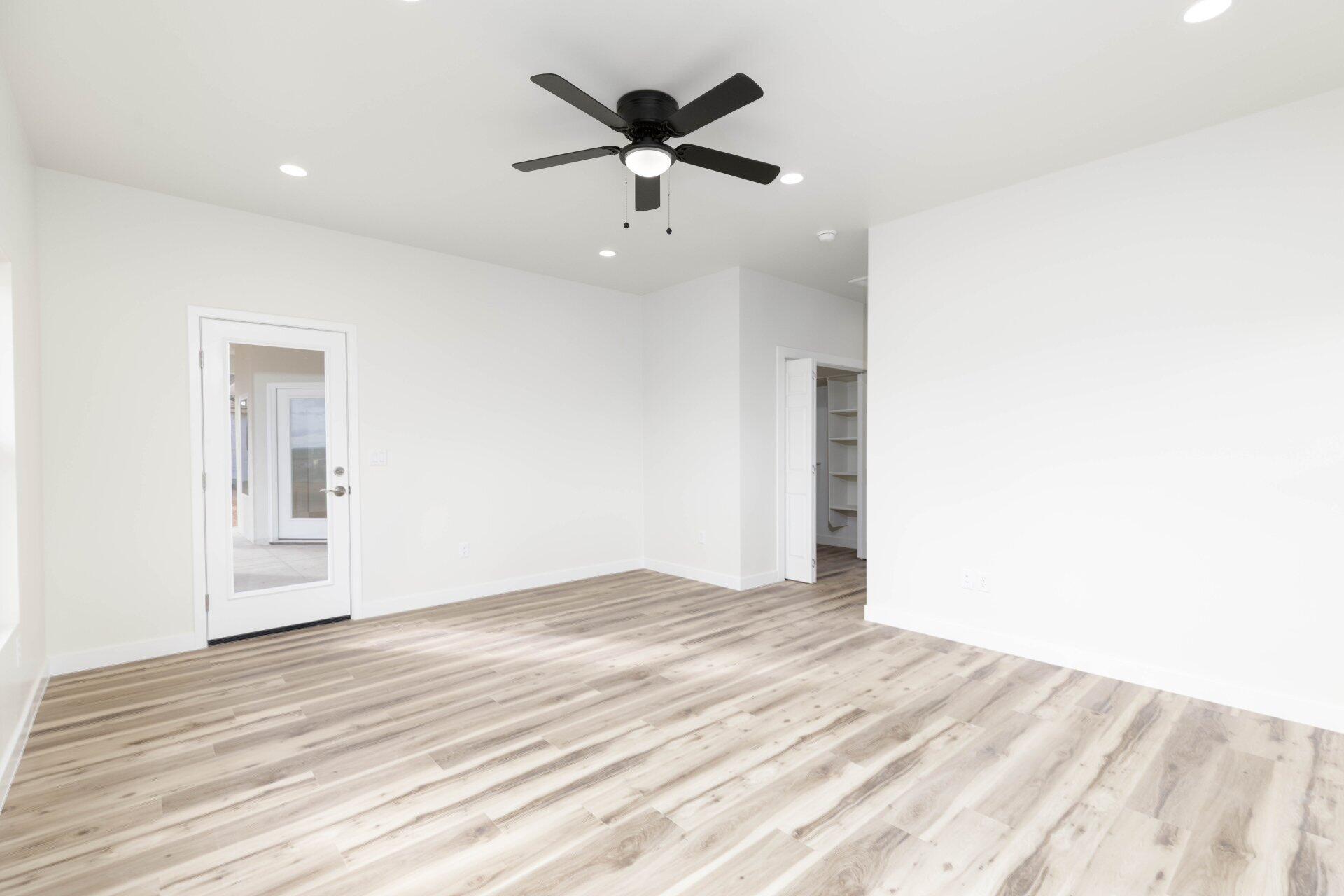 CEDAR POINT - Residential