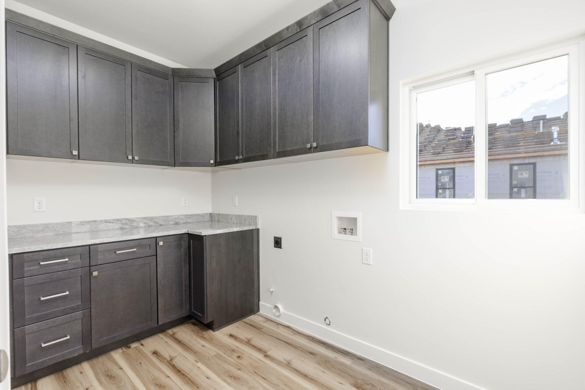 CEDAR POINT - Residential