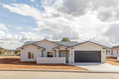 1324 E Manzanita DR Apple Valley UT 84737