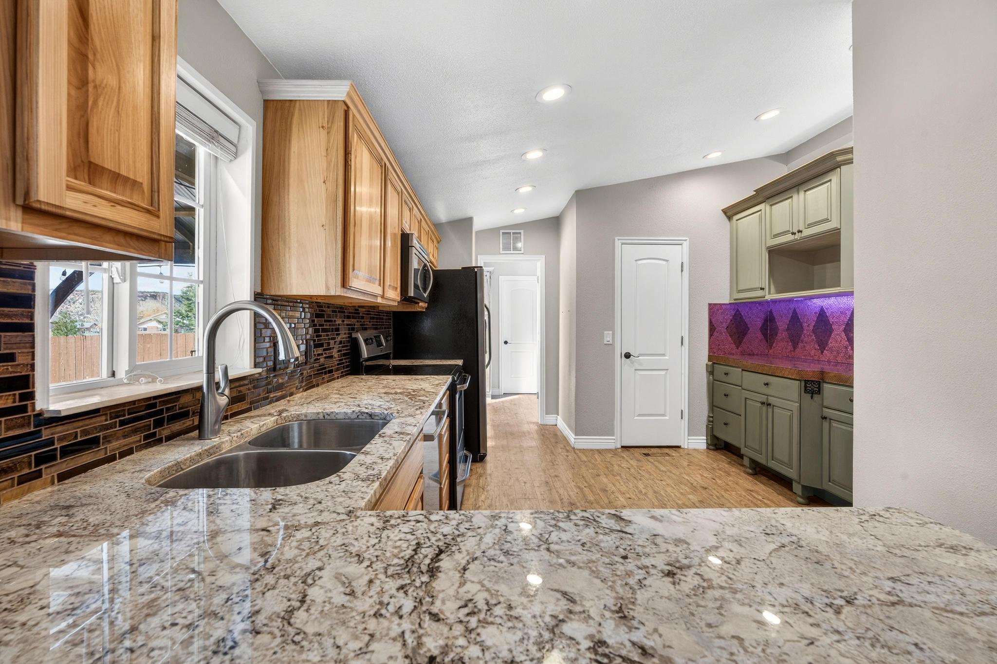 APPLE VALLEY RANCH - Residential