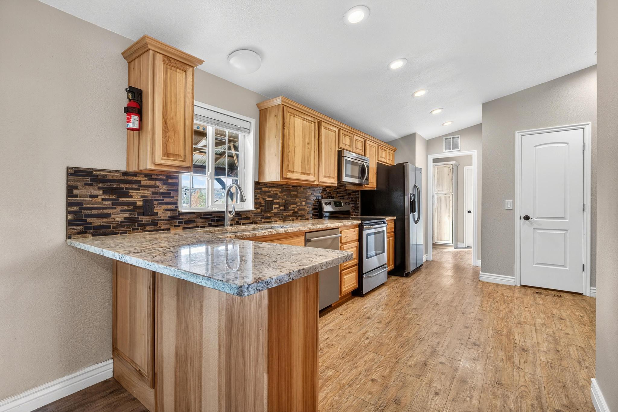 APPLE VALLEY RANCH - Residential