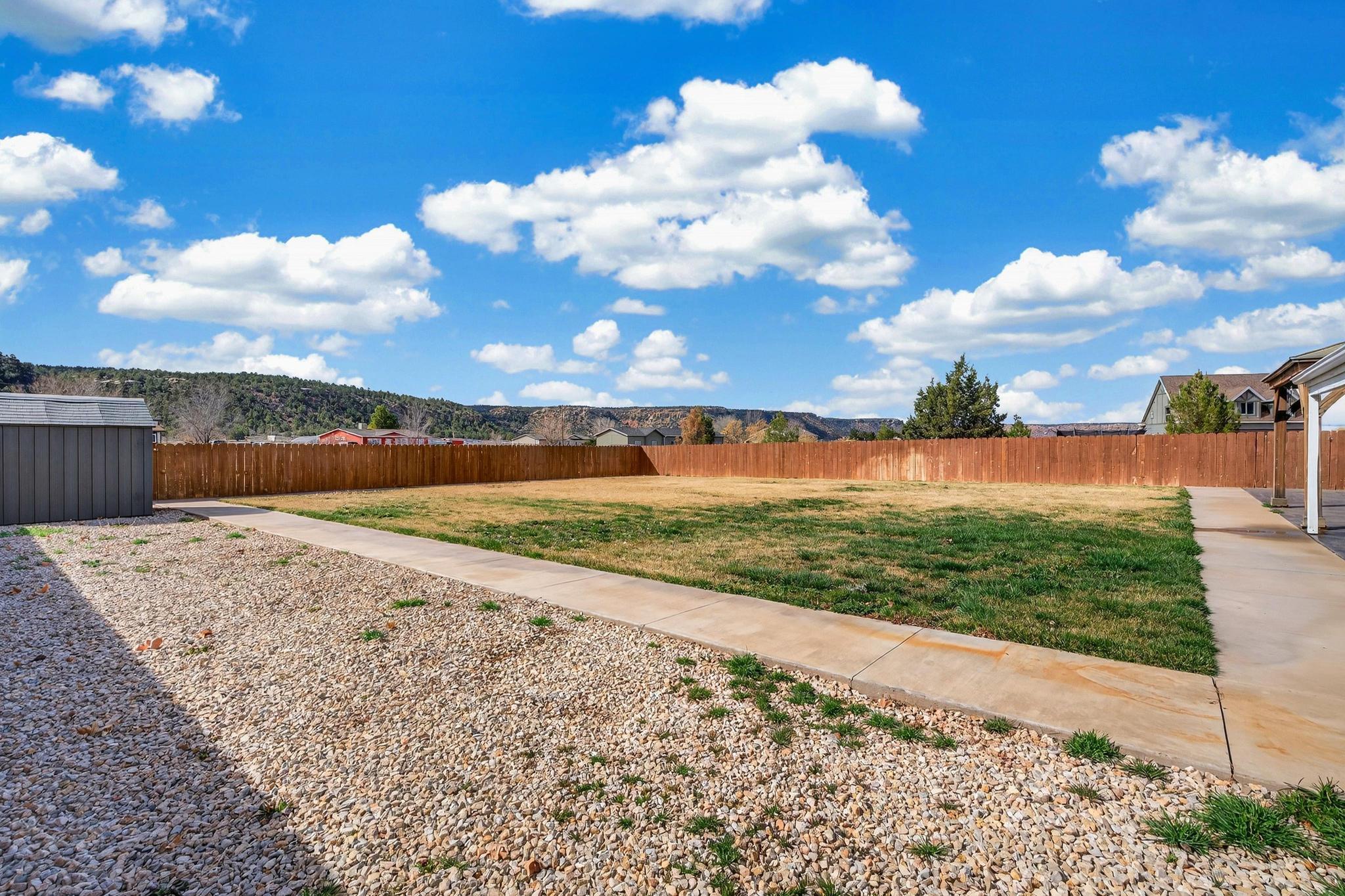 APPLE VALLEY RANCH - Residential