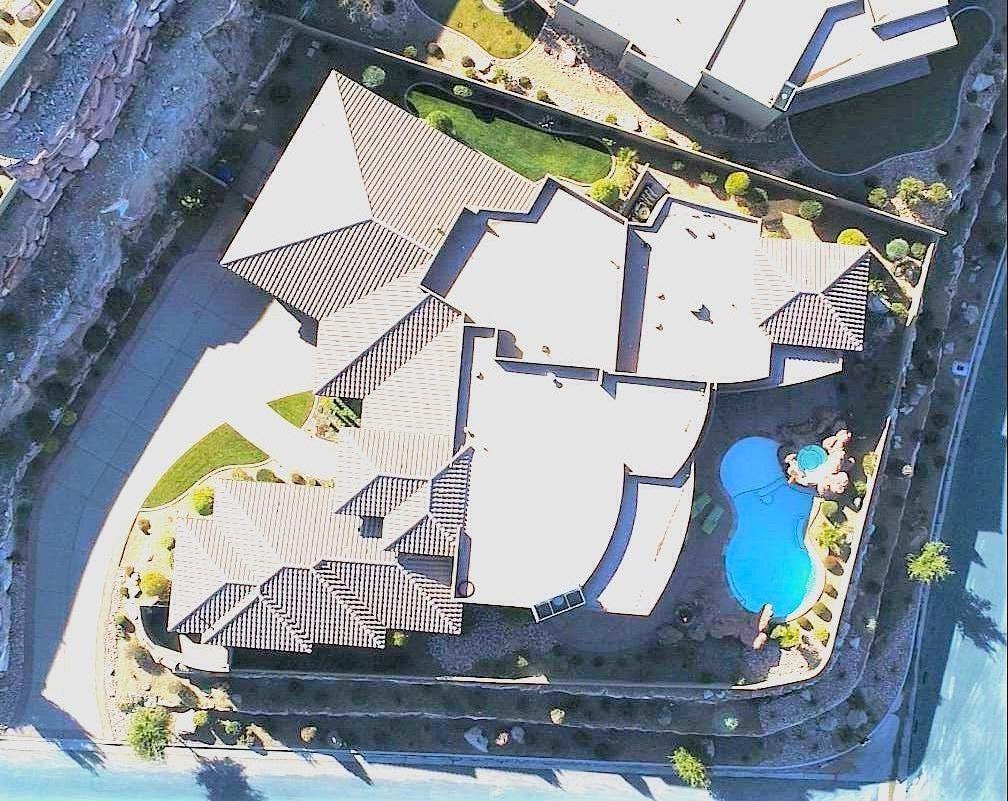 STONE CLIFF - Residential