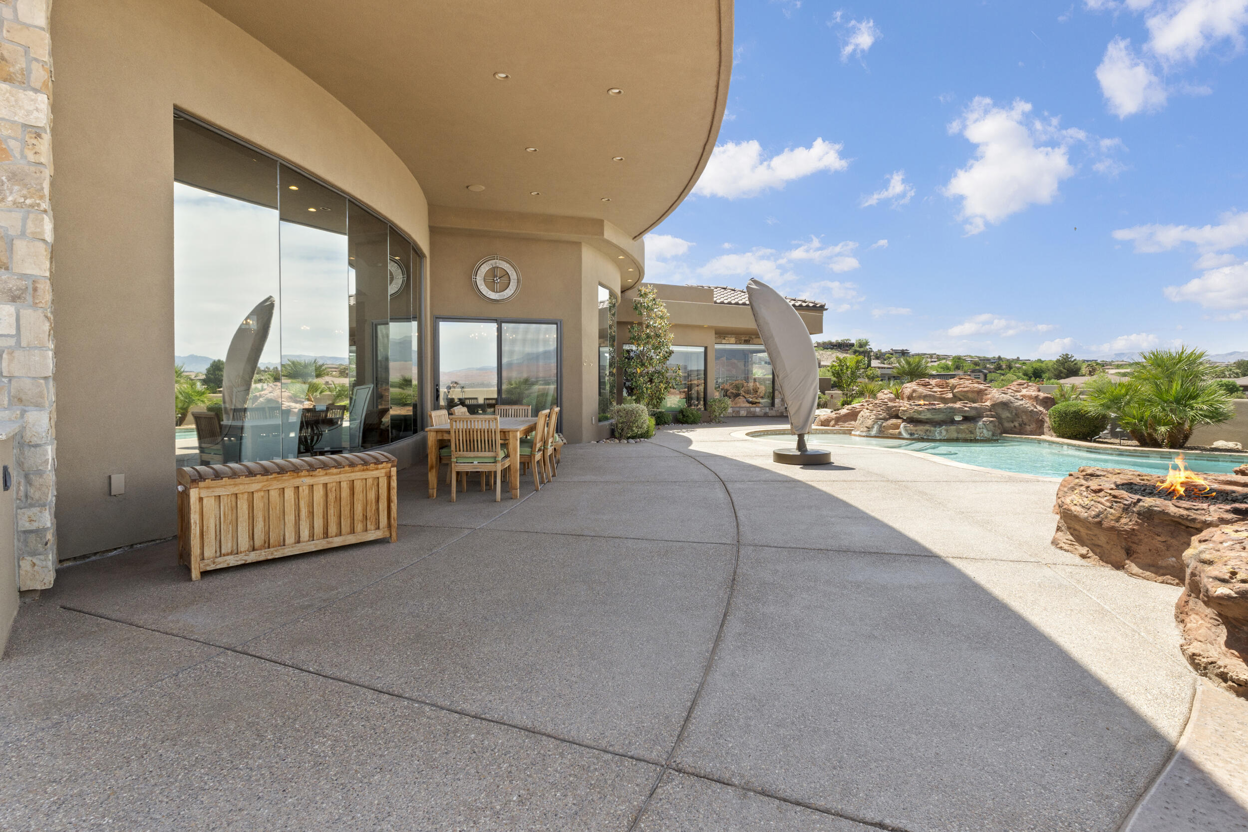 STONE CLIFF - Residential