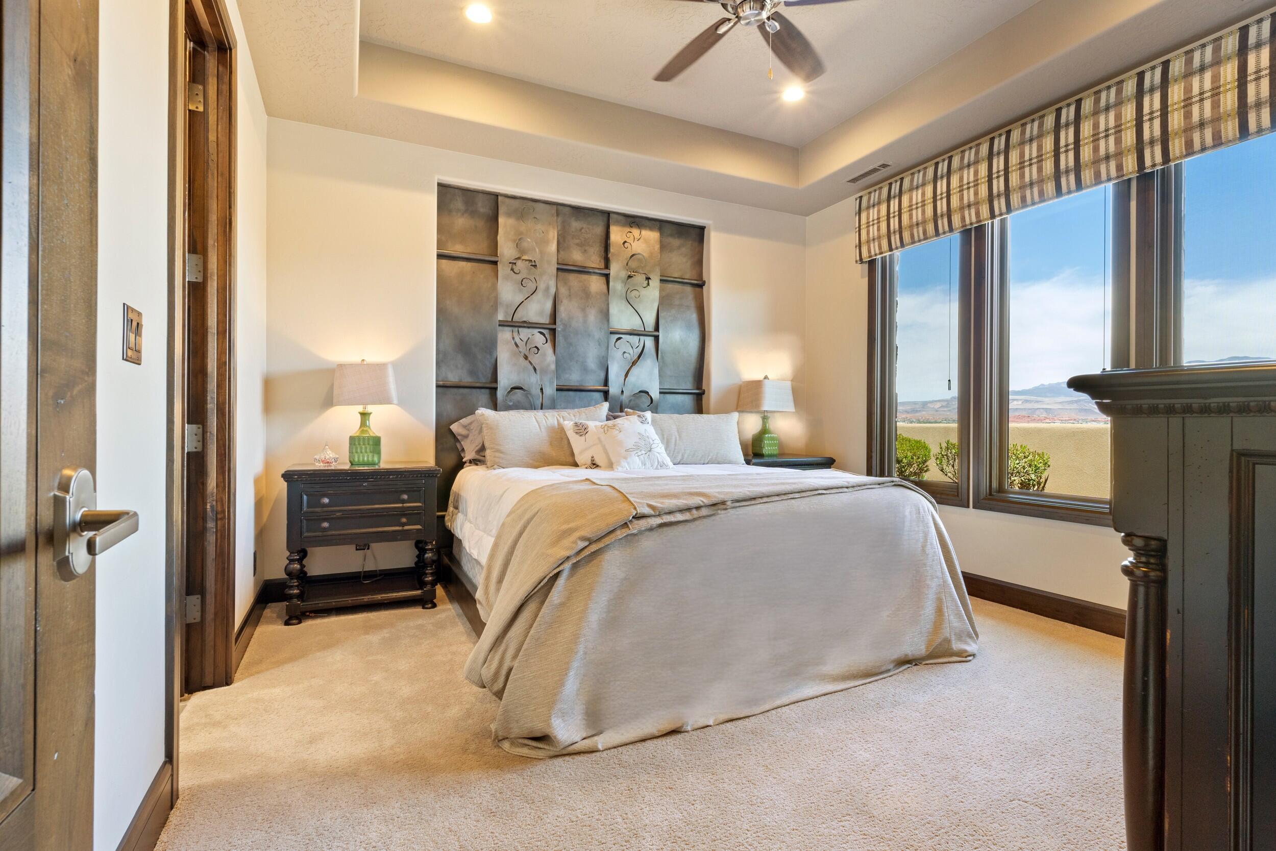 STONE CLIFF - Residential