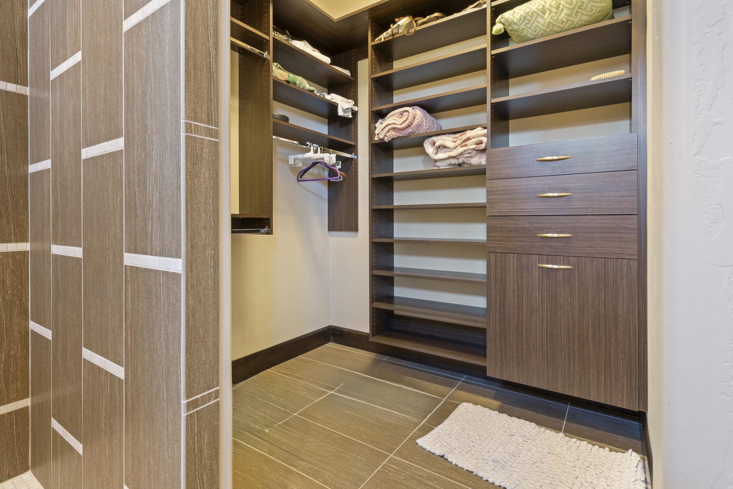 STONE CLIFF - Residential