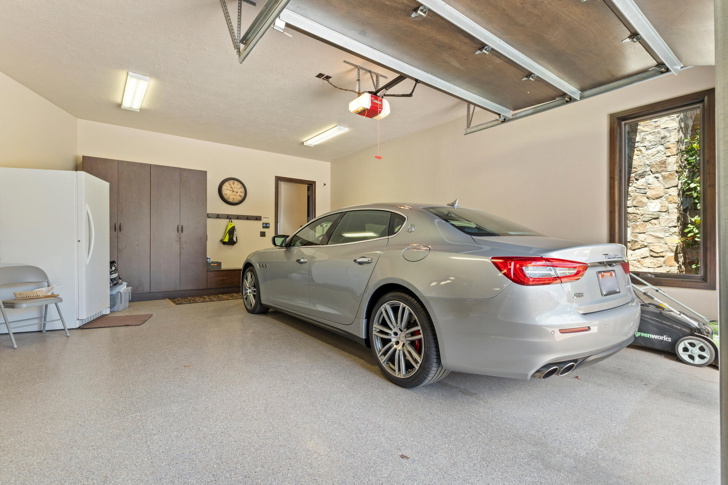 STONE CLIFF - Residential